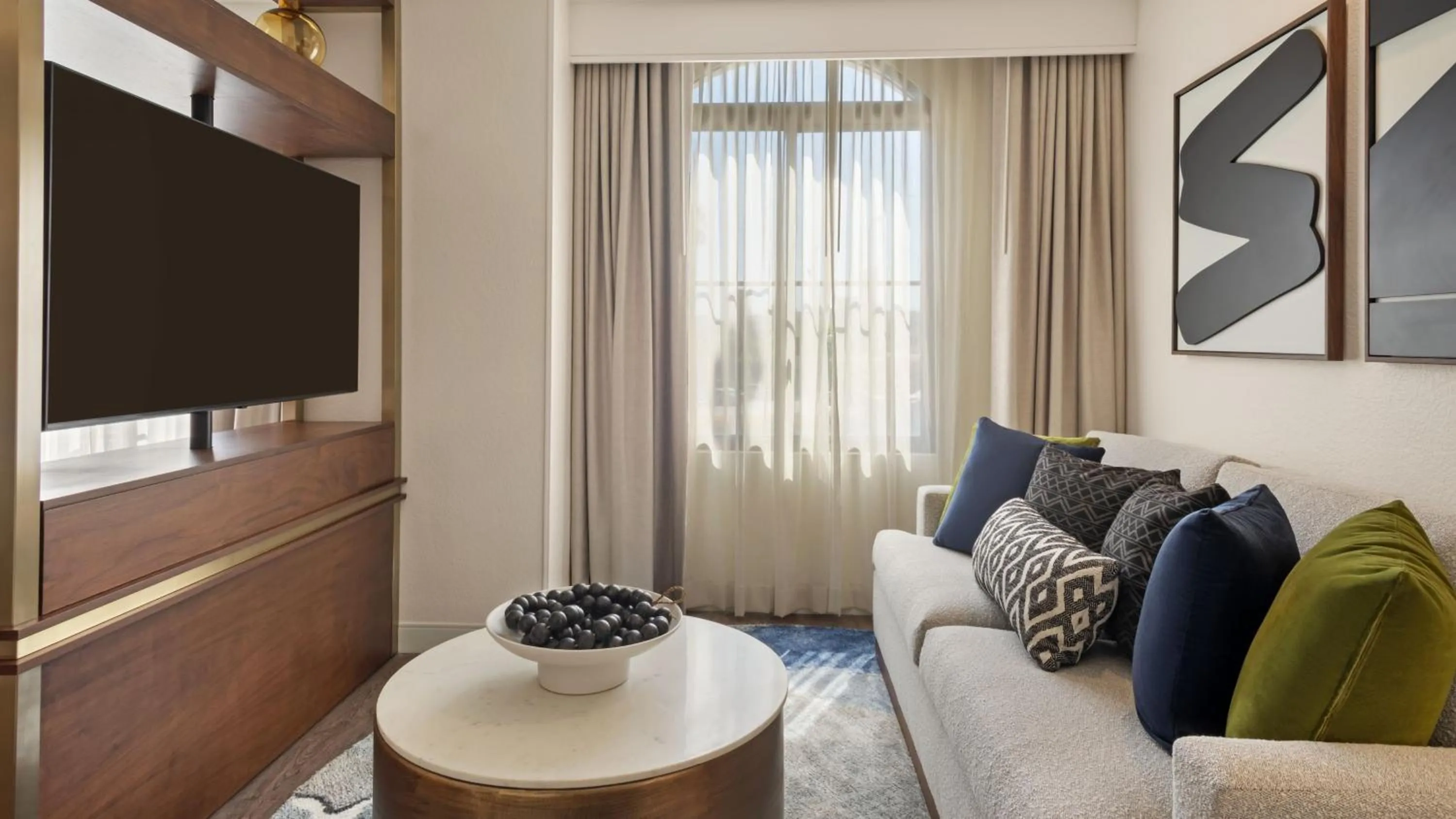 Living room in Burton House, Beverly Hills, A Tribute Portfolio Hotel