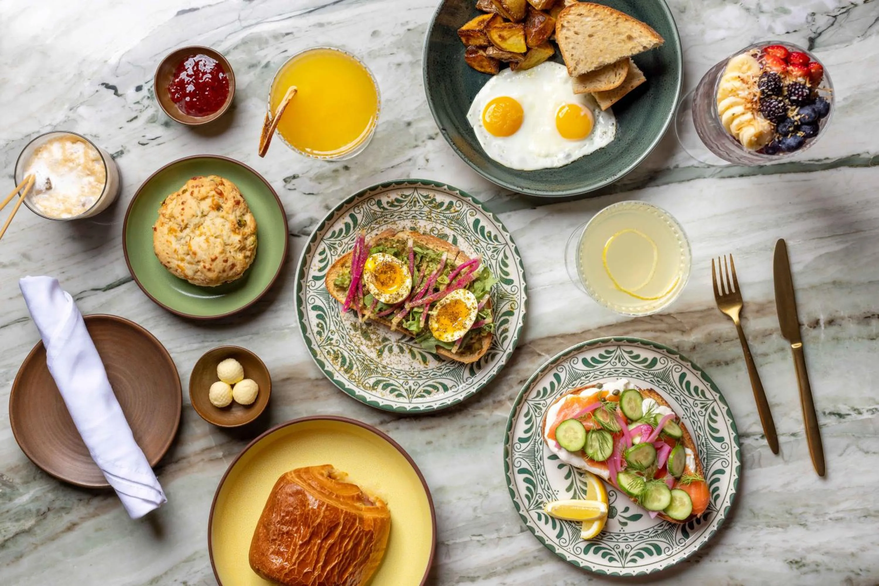 Restaurant/places to eat in Burton House, Beverly Hills, A Tribute Portfolio Hotel