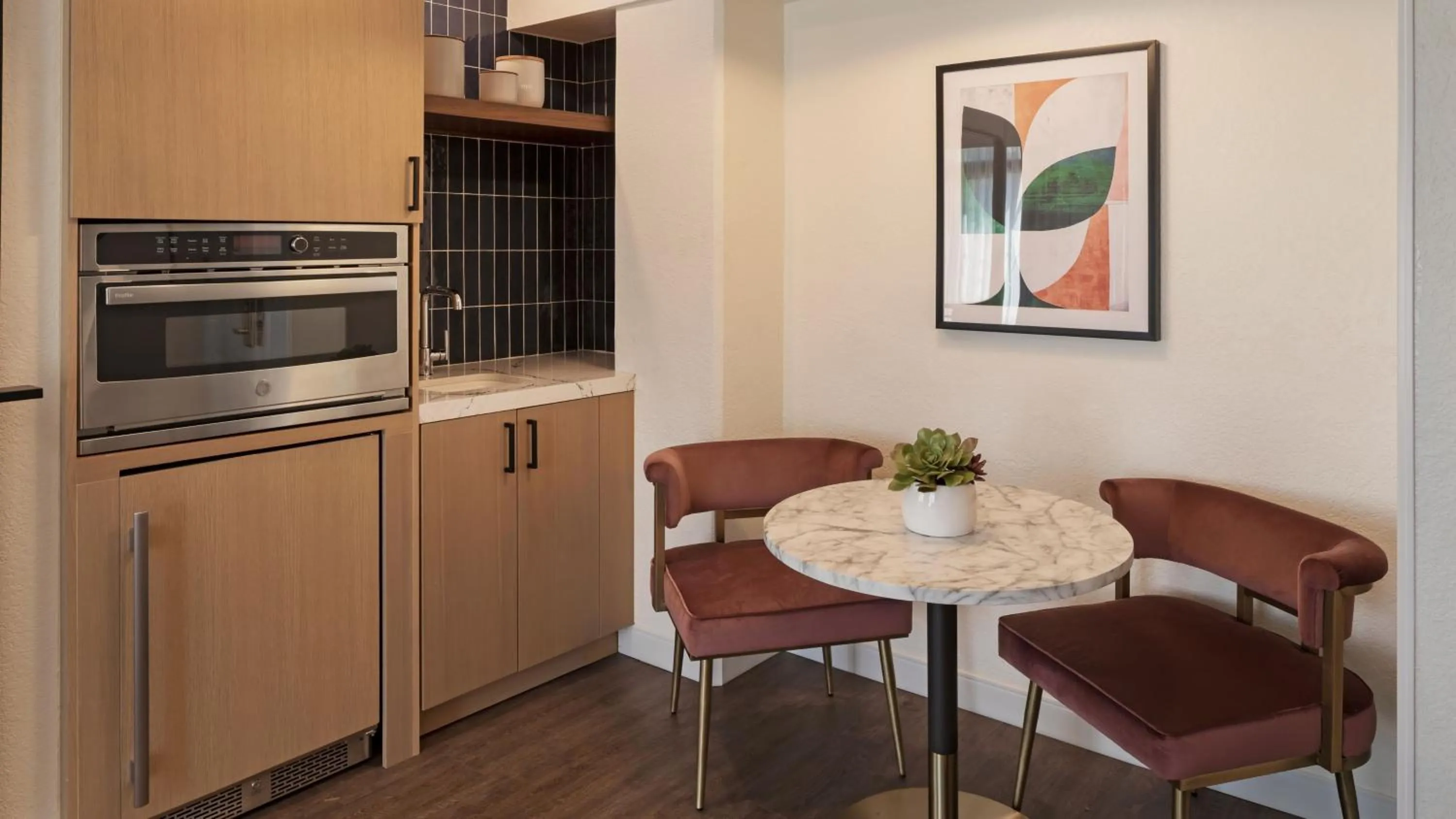 kitchen in Burton House, Beverly Hills, A Tribute Portfolio Hotel