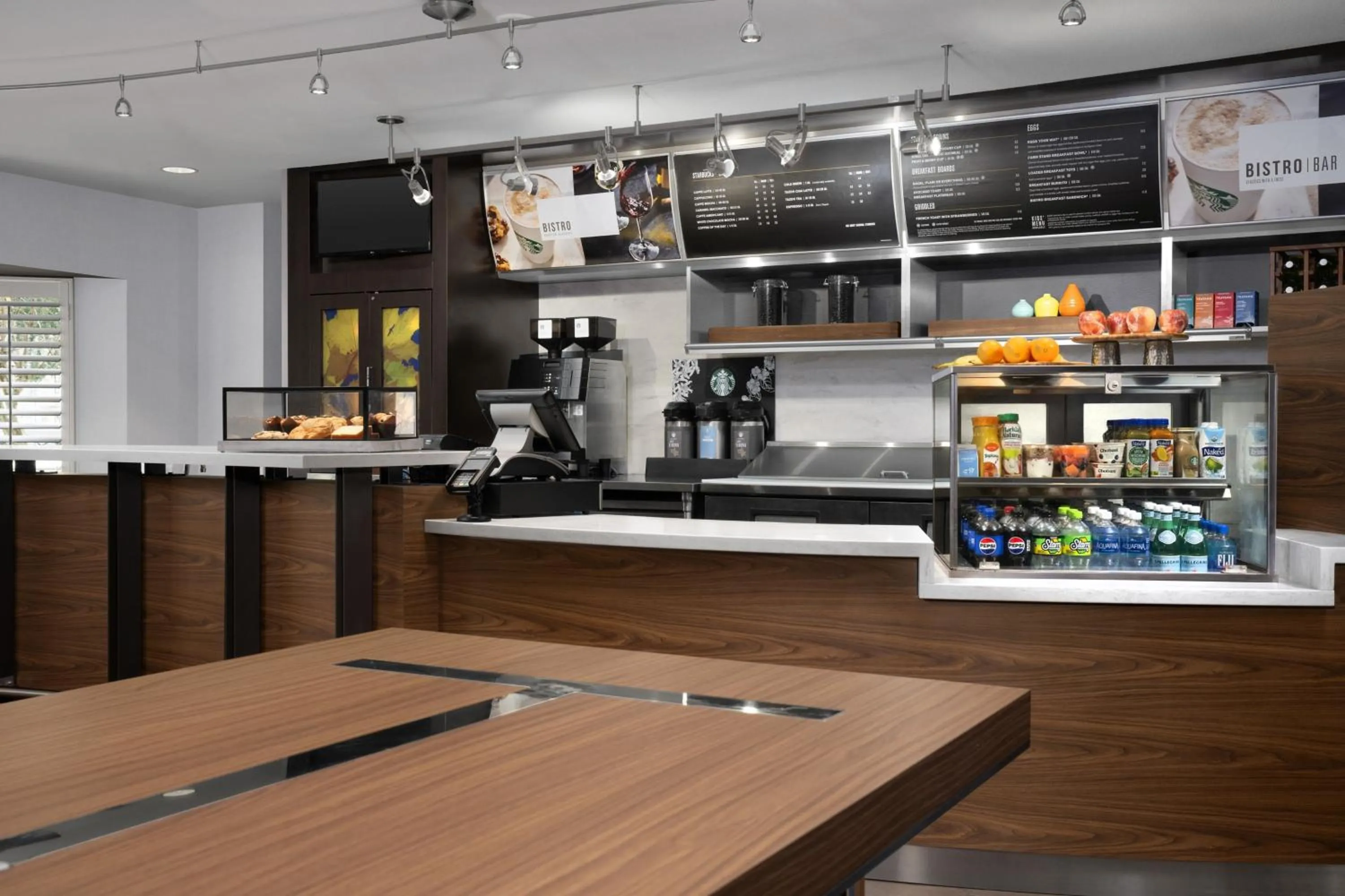 Breakfast in Courtyard by Marriott Orlando East/UCF Area