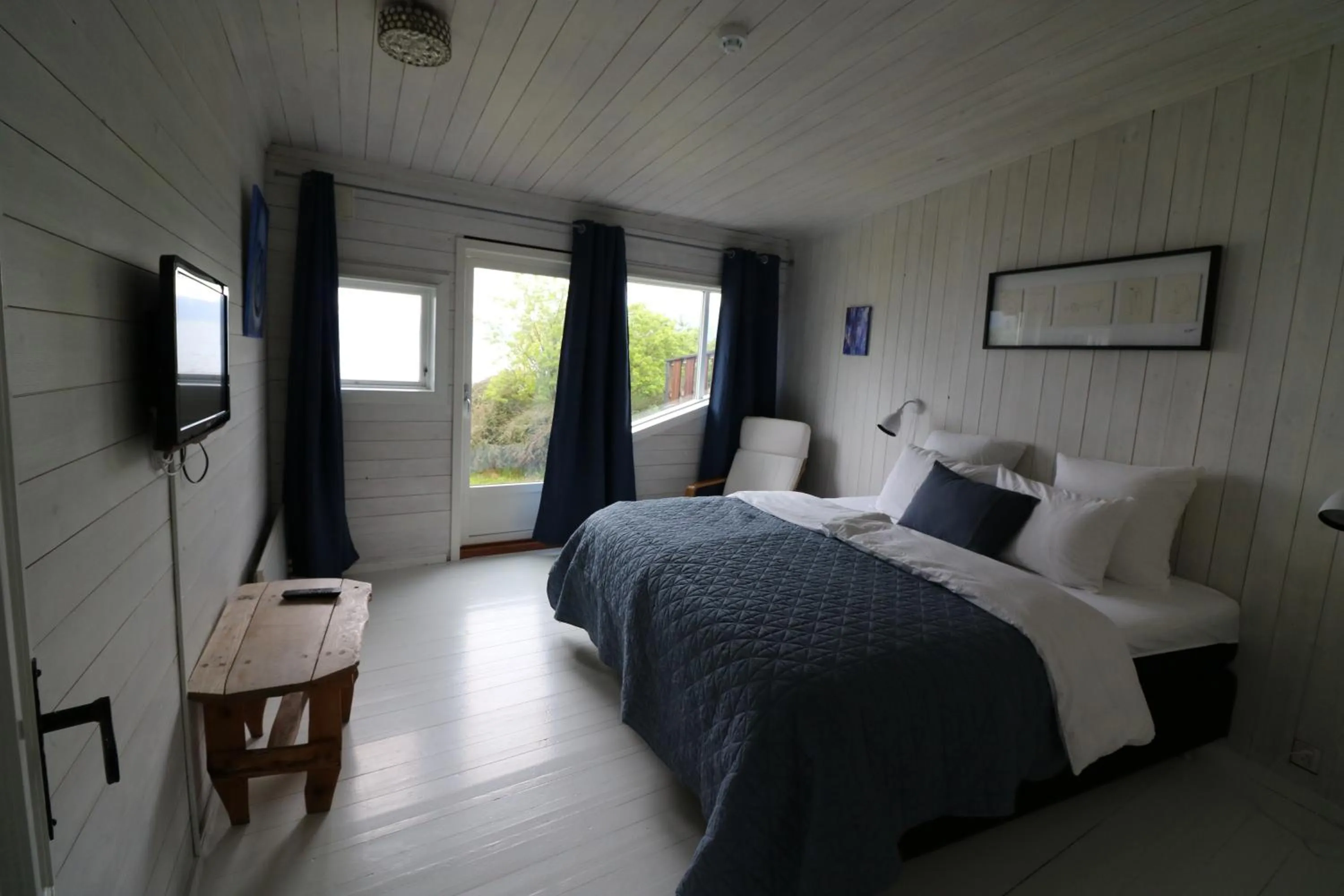 Photo of the whole room, Bed in Brekkestranda Fjordhotel