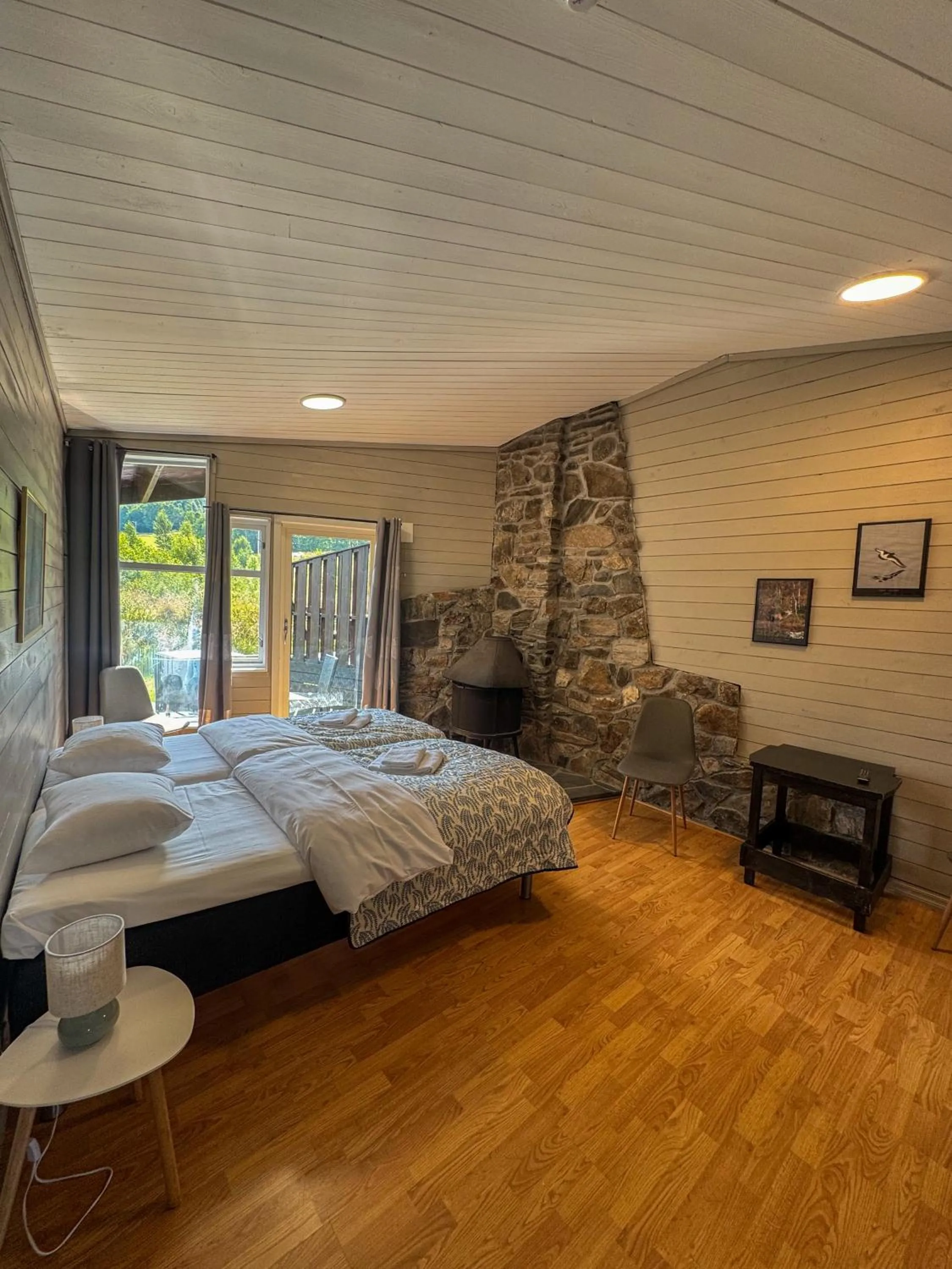 Bedroom, Bed in Brekkestranda Fjordhotel