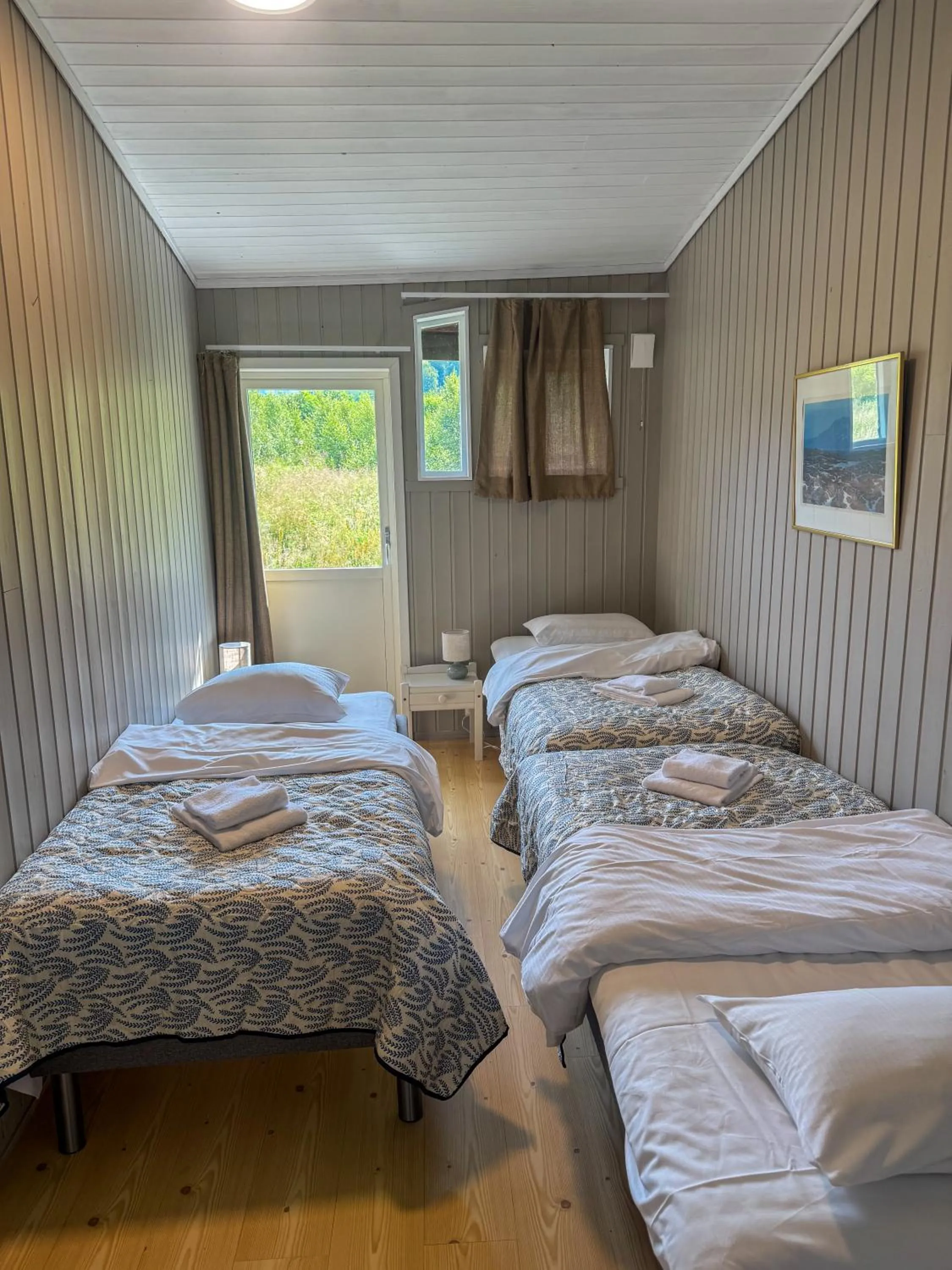 Bedroom, Bed in Brekkestranda Fjordhotel