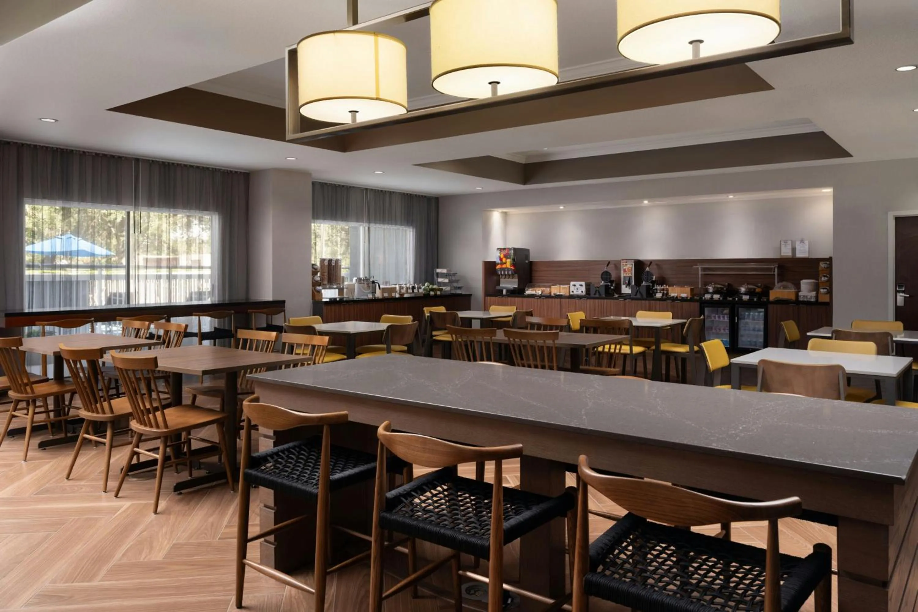 Breakfast in Fairfield Inn Orlando Airport