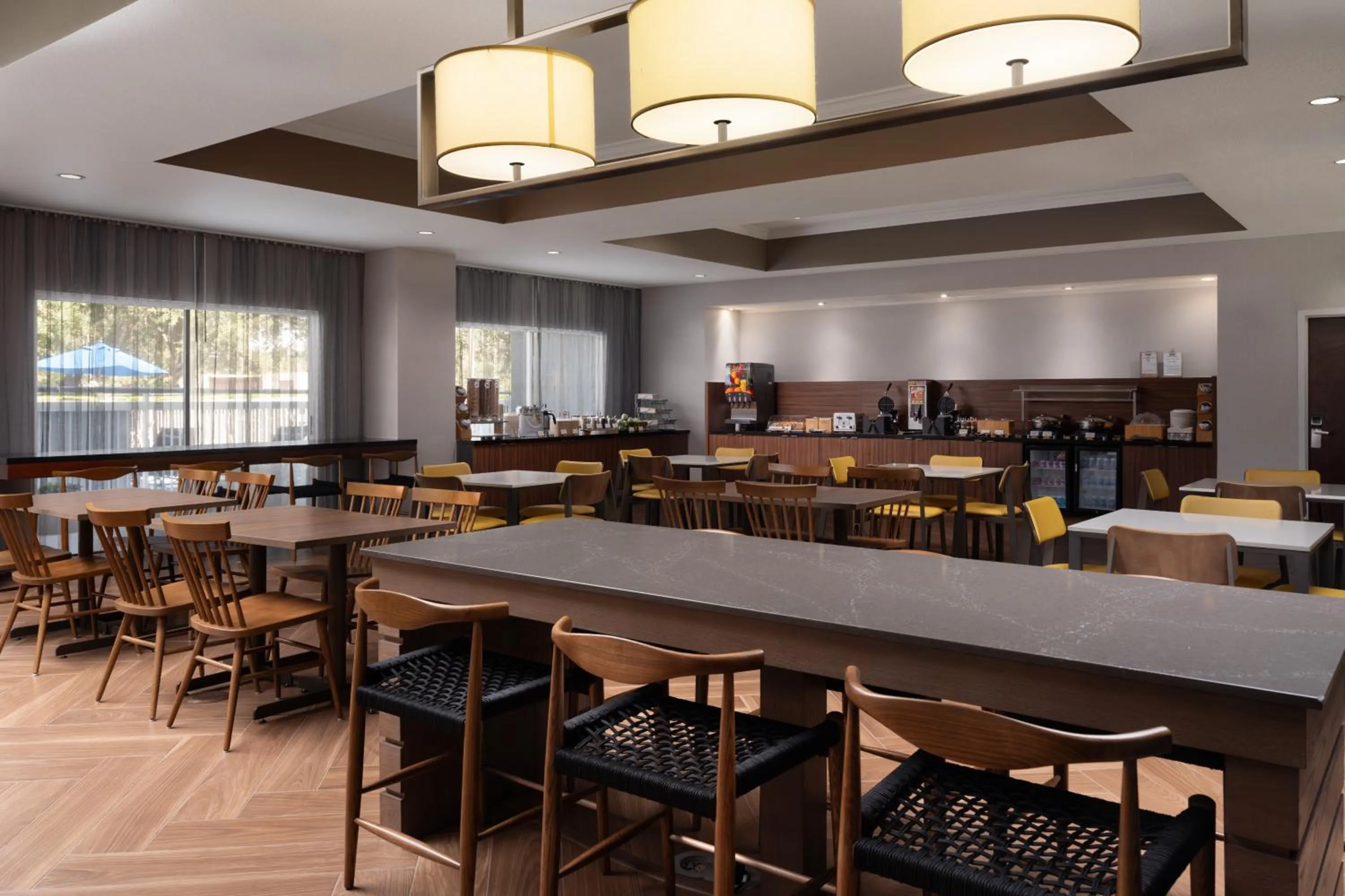 Breakfast in Fairfield Inn Orlando Airport