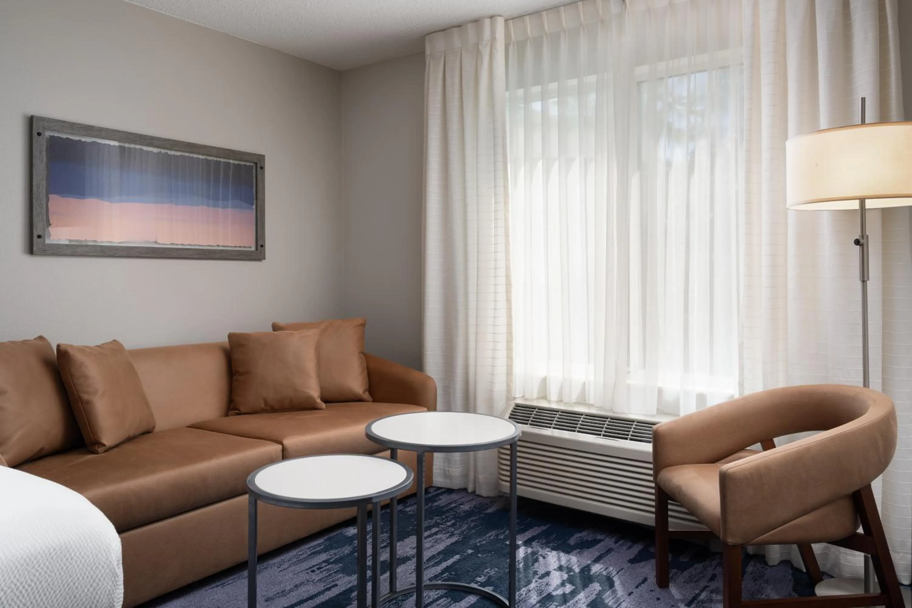 Living room in Fairfield Inn Orlando Airport