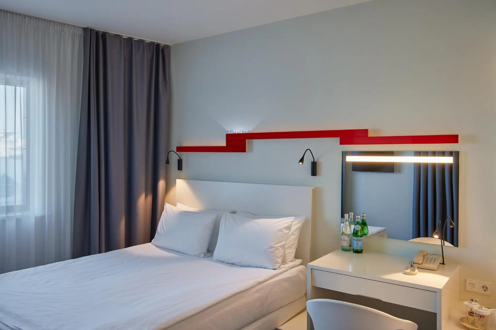 Photo of the whole room, Bed in Holiday Inn Vilnius by IHG