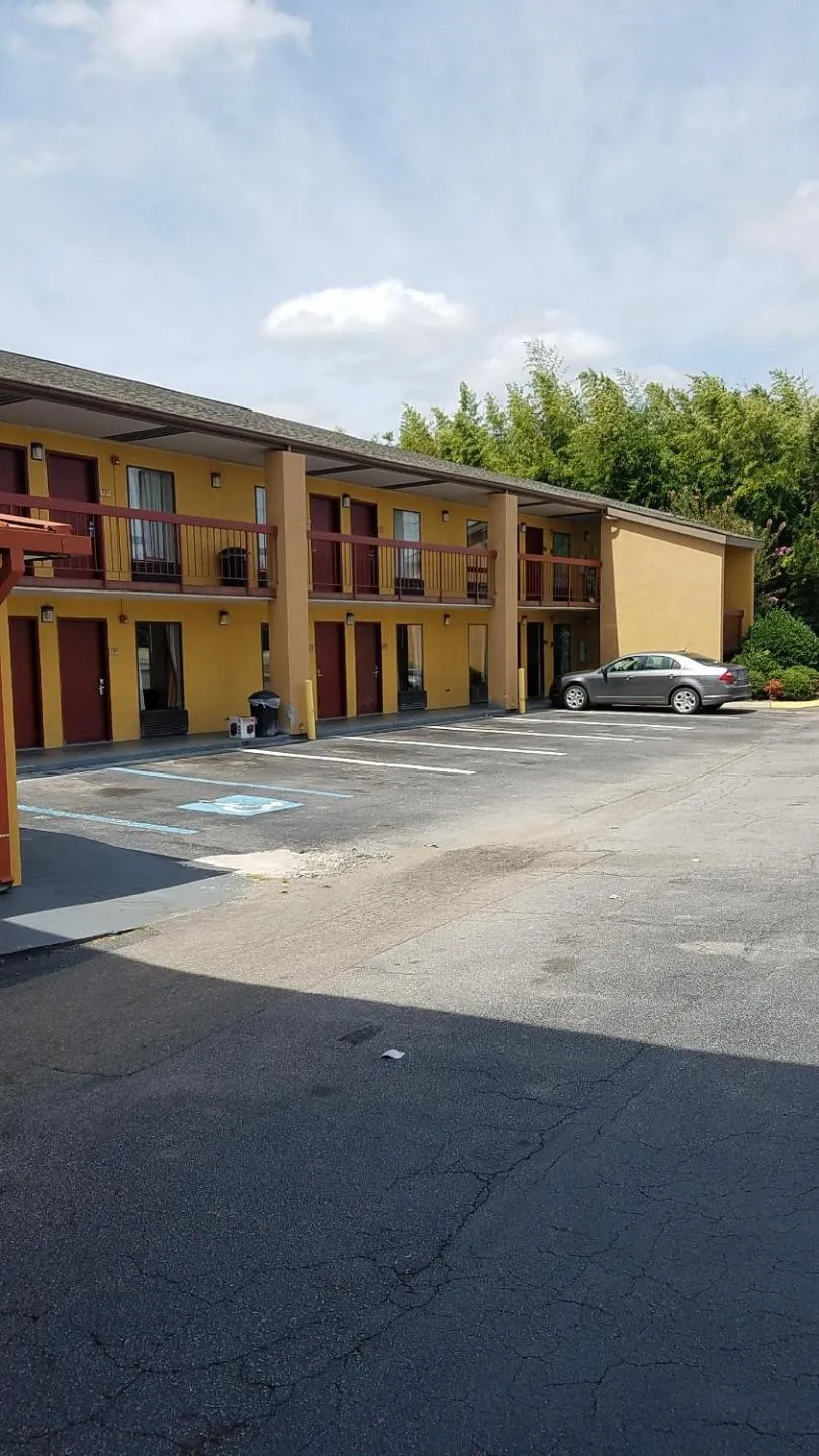 Facade/entrance in Quality Inn Newberry