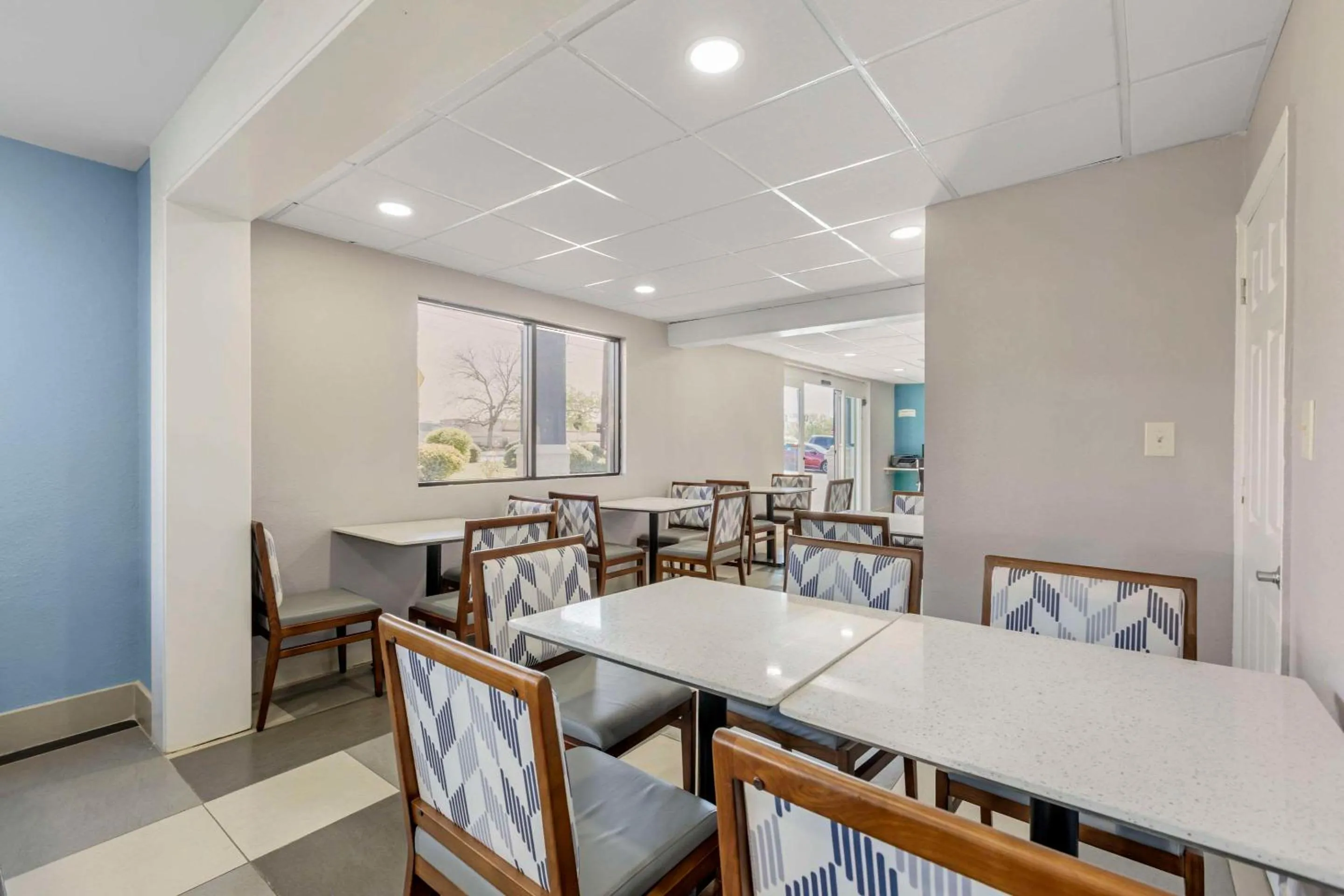 Breakfast in Quality Inn Newberry