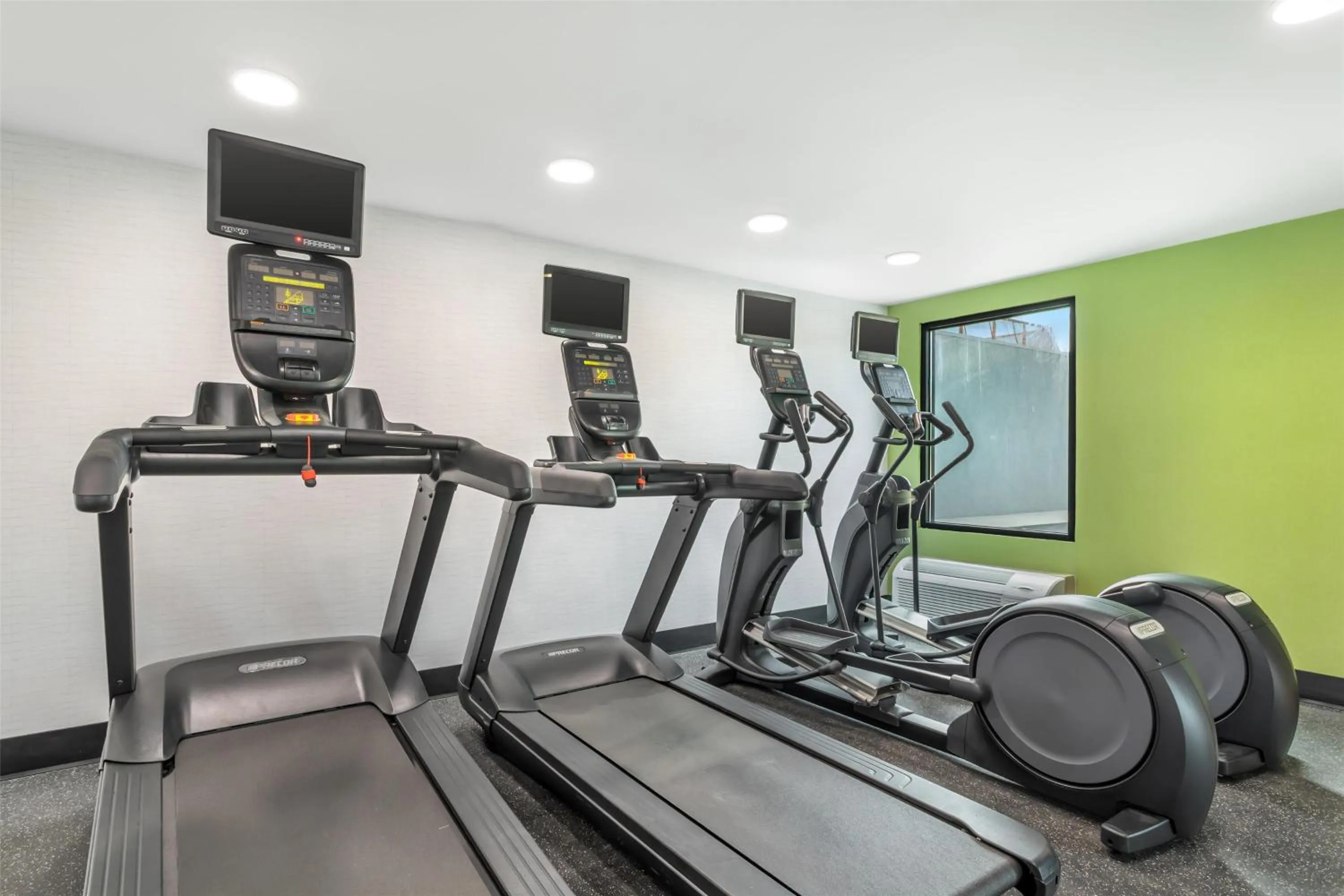Fitness centre/facilities in Spark by Hilton Knoxville North I-75