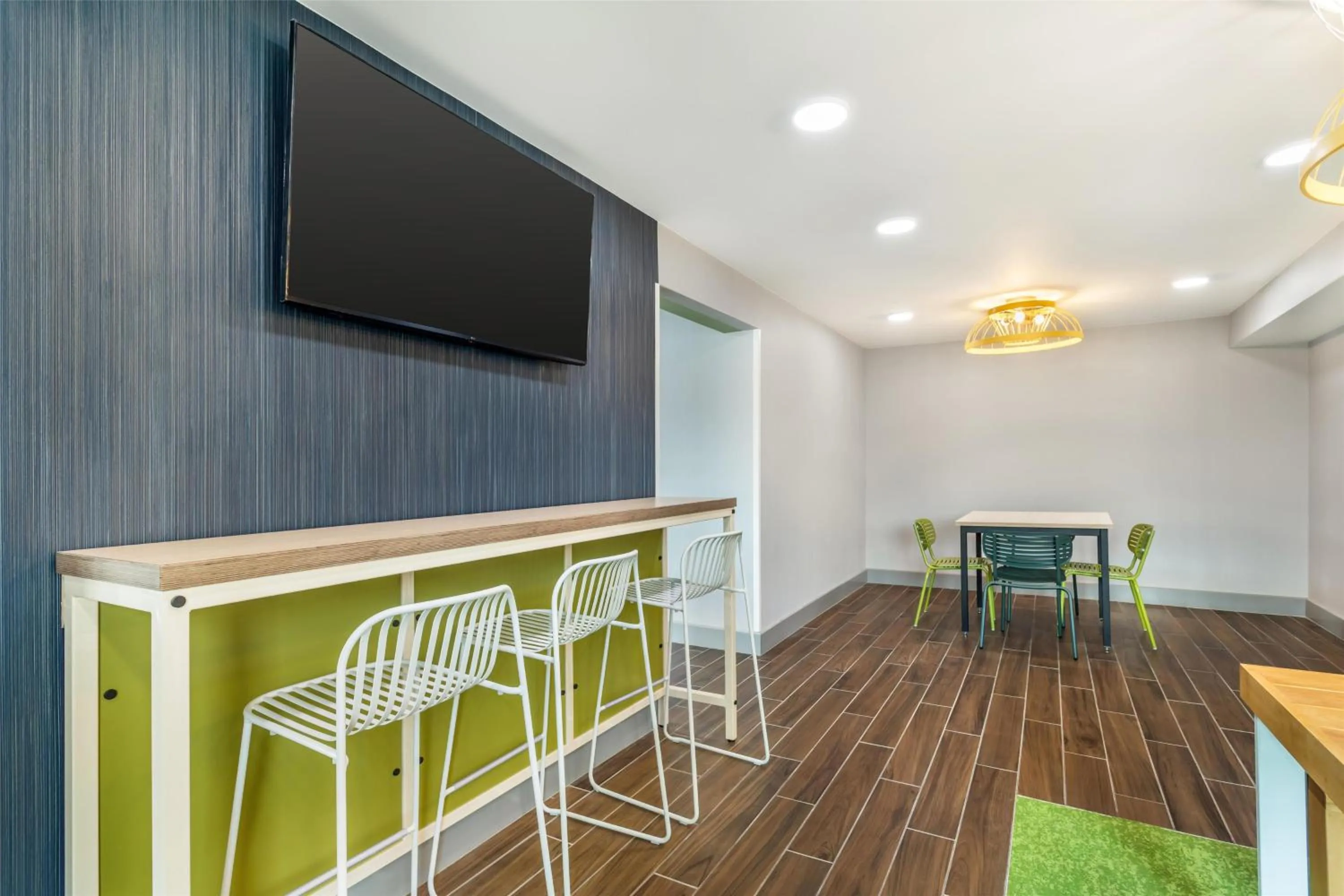 Lobby or reception in Spark by Hilton Knoxville North I-75