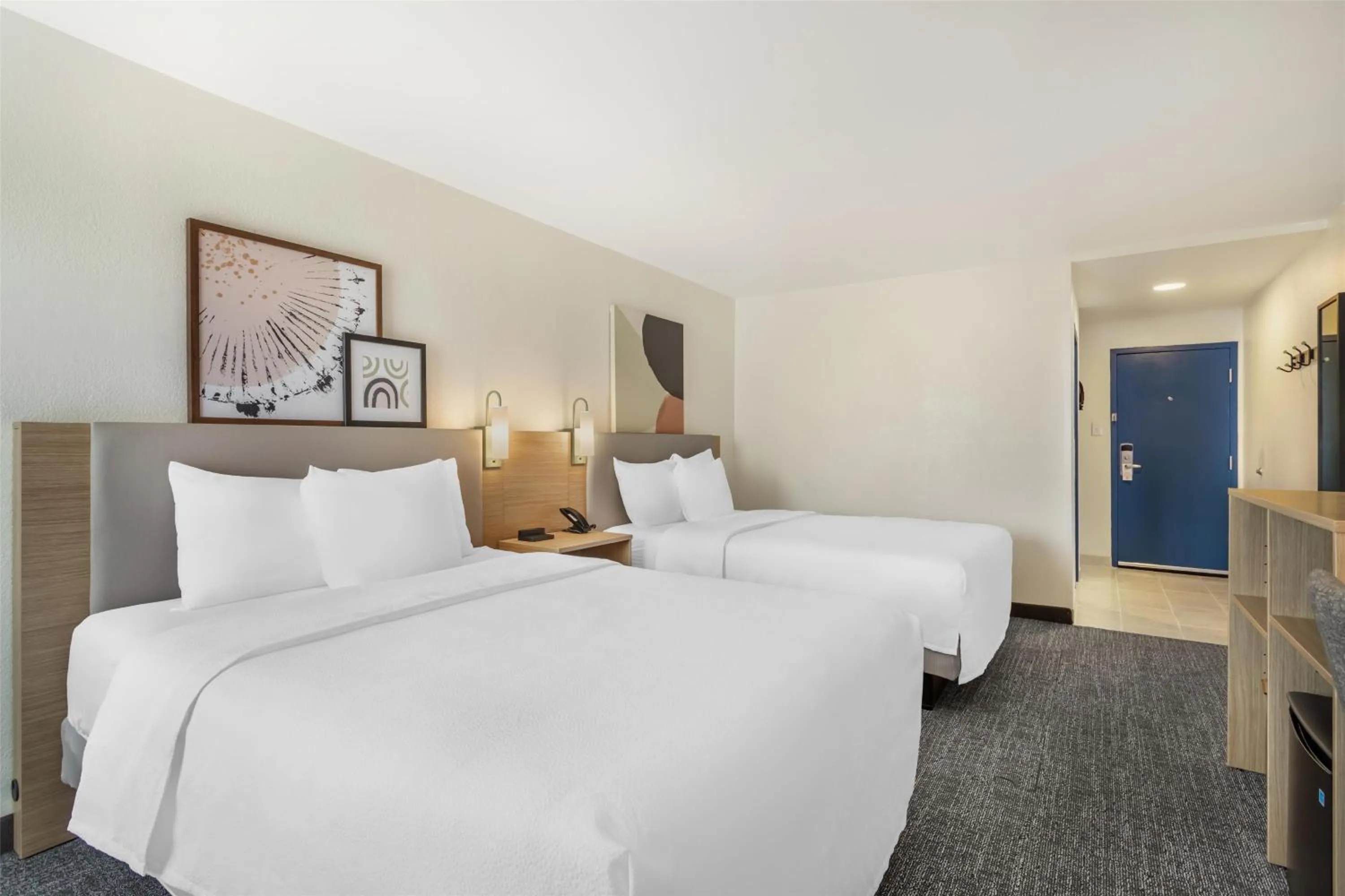 Bed in Spark by Hilton Knoxville North I-75