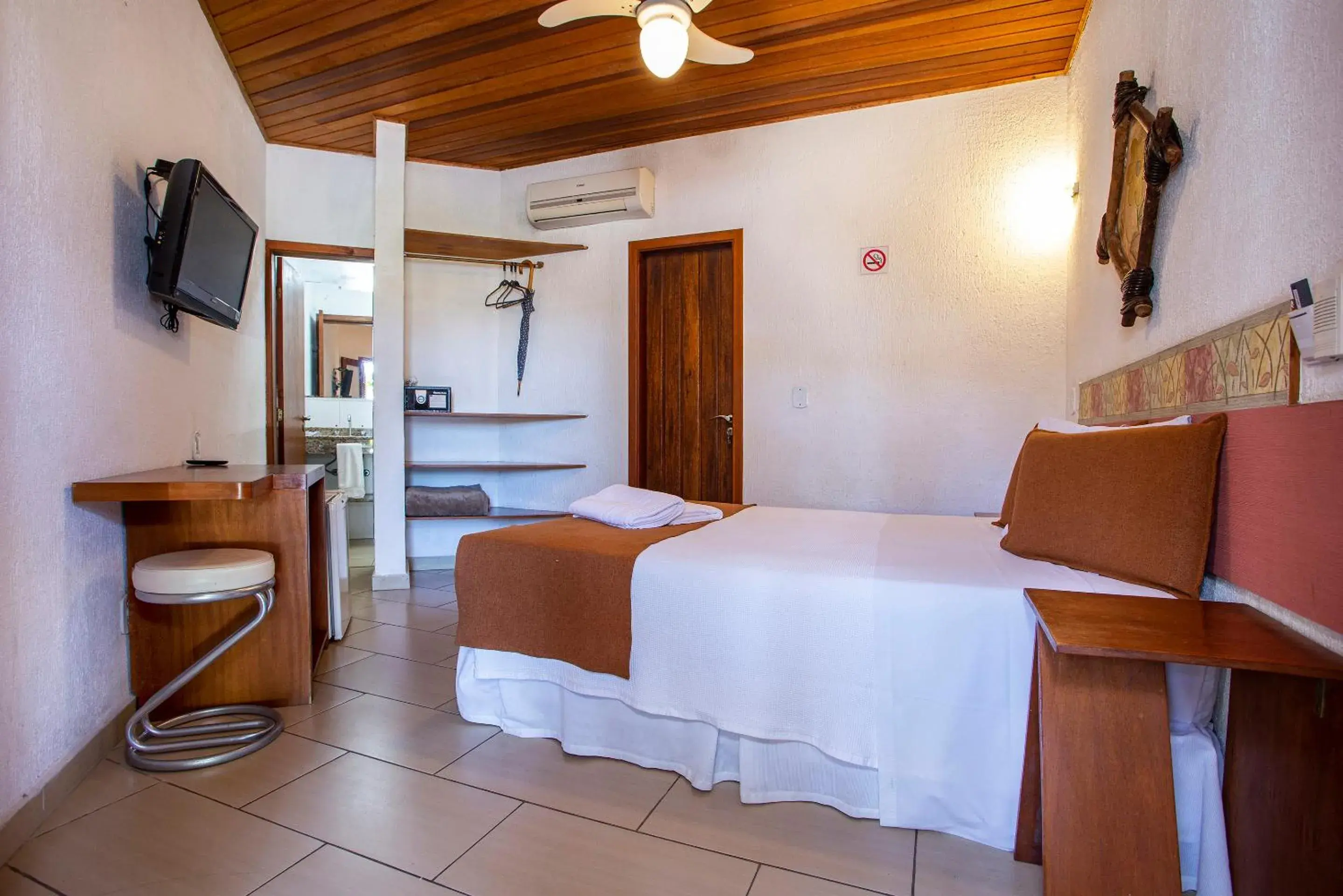 Standard Double Room in Hotel Praia do Portinho Standard Double Room in Hotel Praia do Portinho