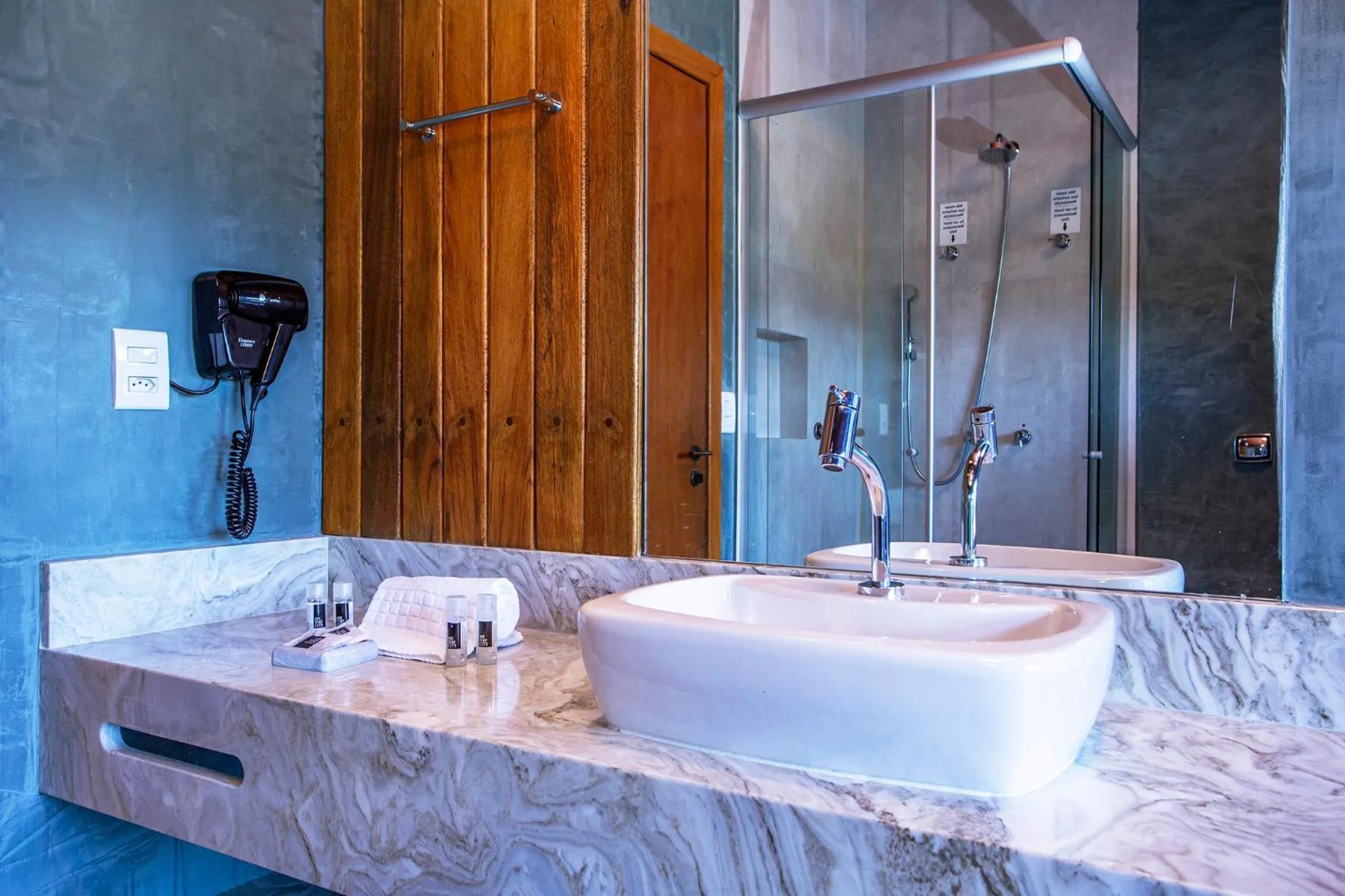 Bathroom in Hotel Praia do Portinho