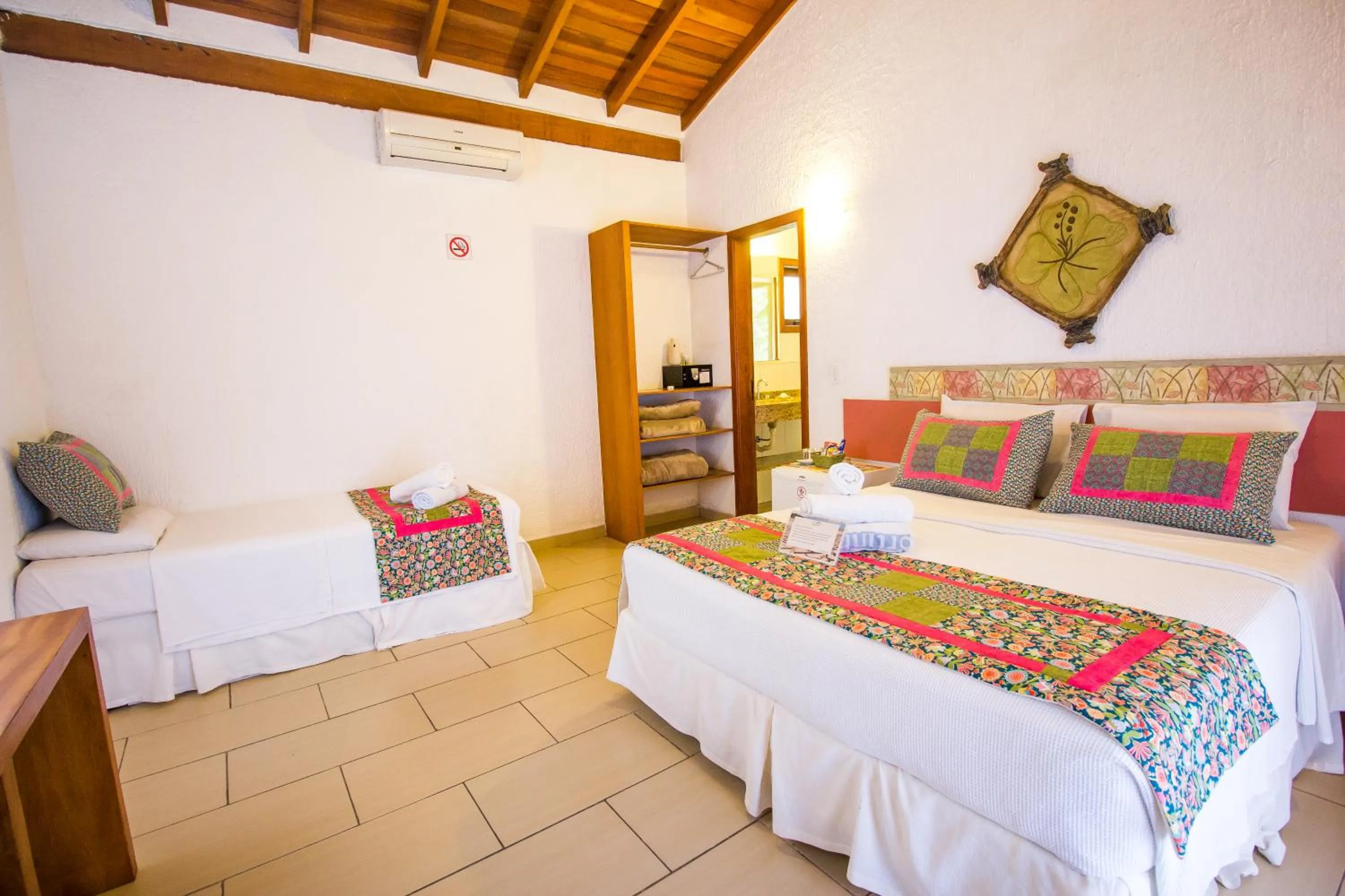 Photo of the whole room, Bed in Hotel Praia do Portinho