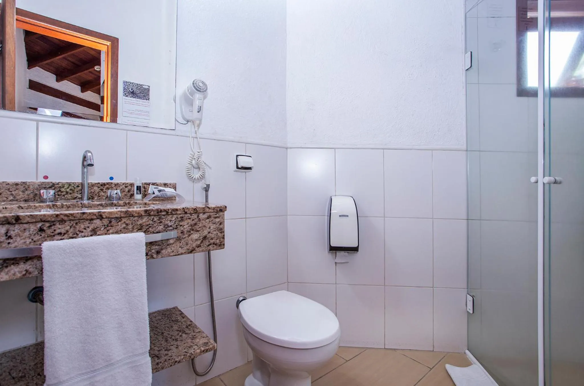 Bathroom in Hotel Praia do Portinho