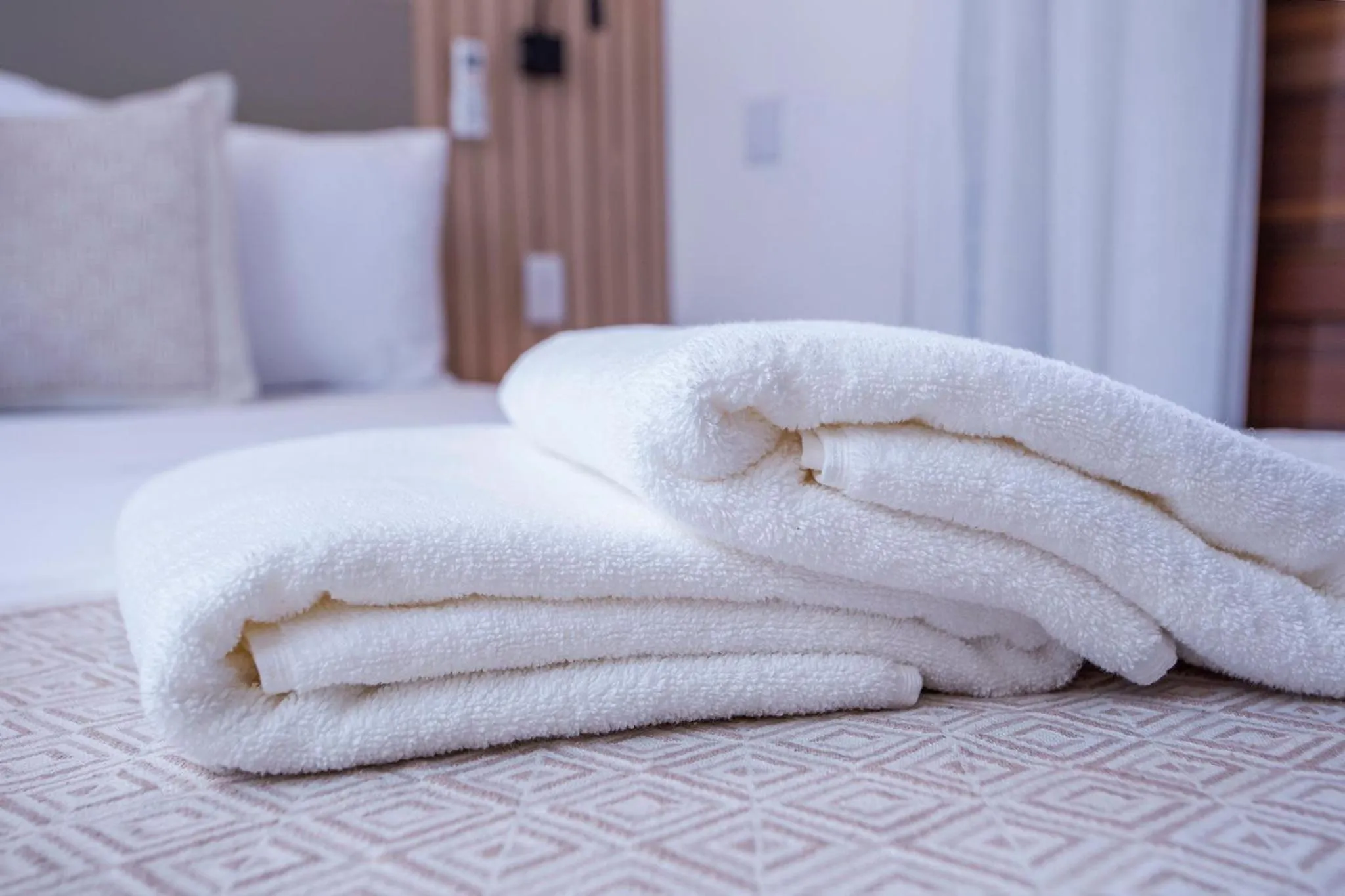 towels, Bed in Hotel Praia do Portinho