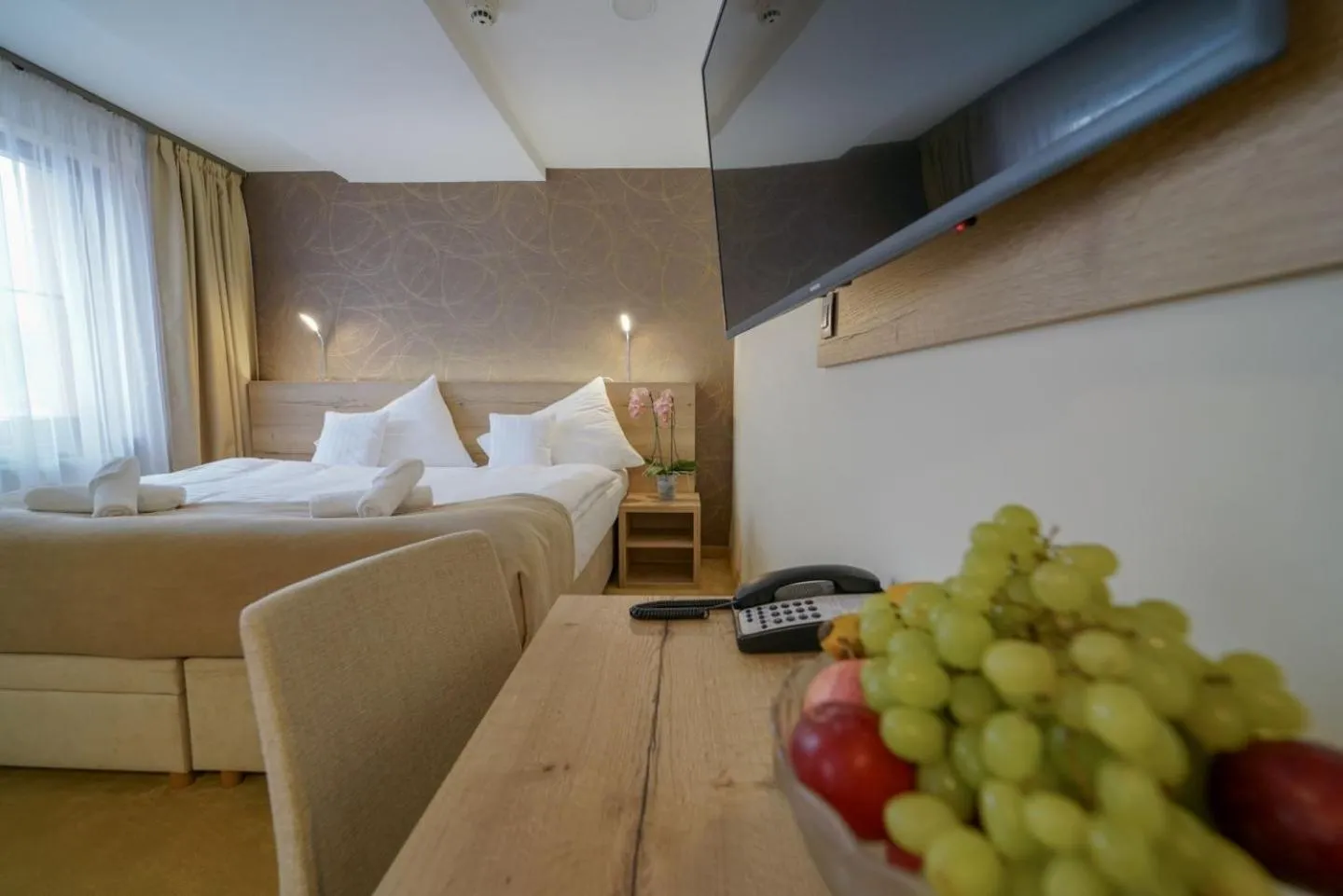 TV and multimedia, Bed in Grand Hotel BELLEVUE