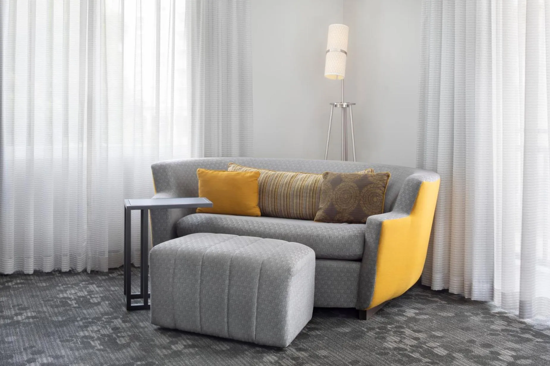 Bedroom in Courtyard Miami Dadeland