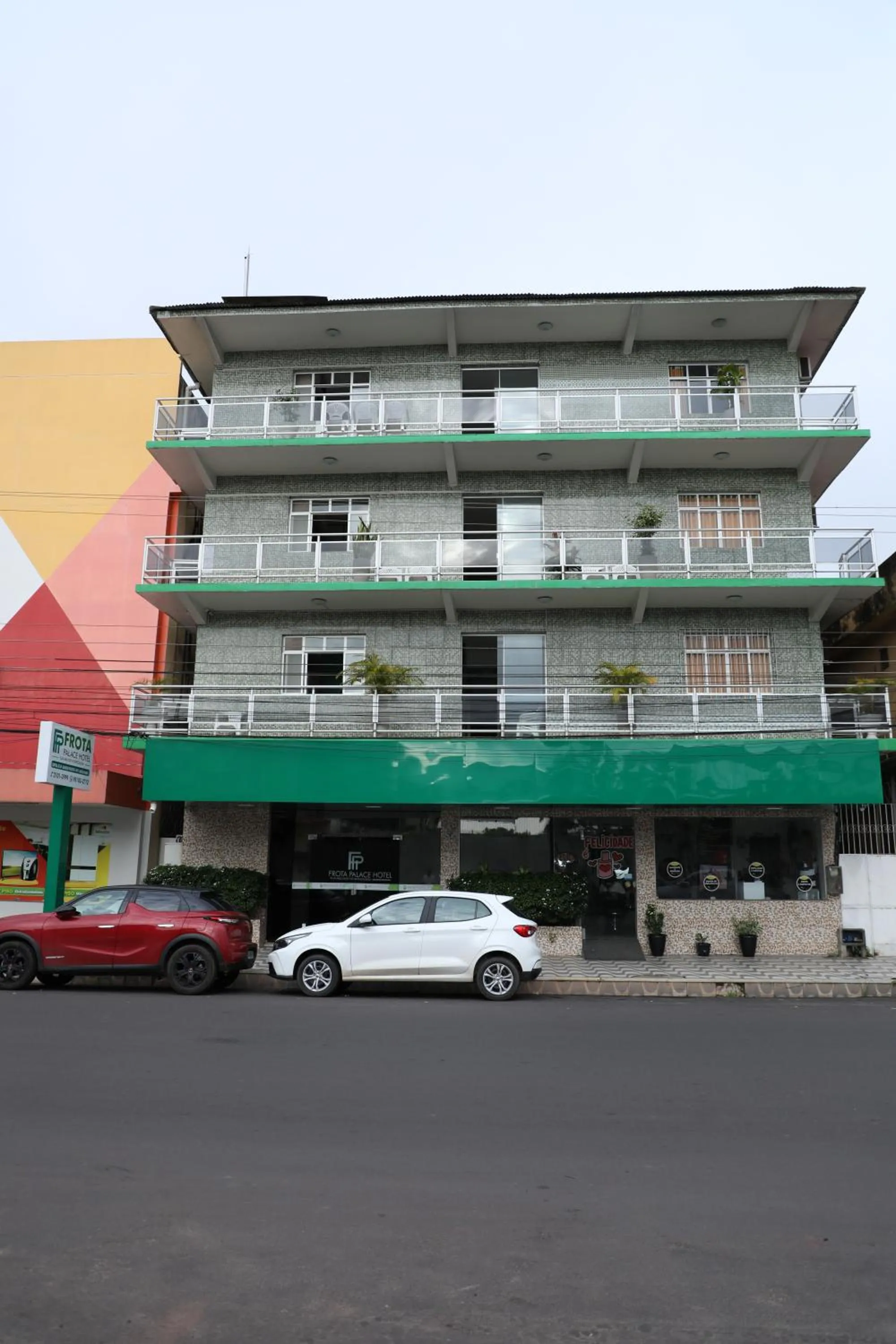 Property building in Frota Palace Hotel