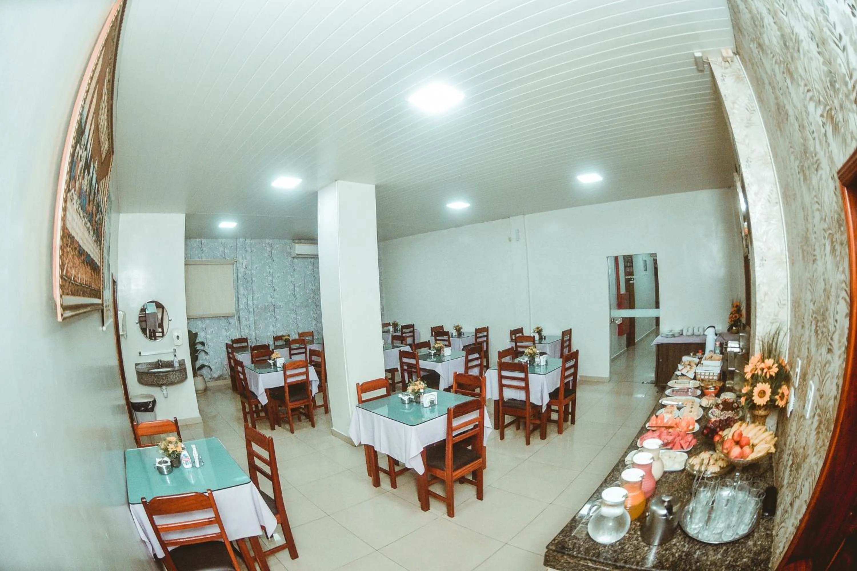 Restaurant/places to eat in Frota Palace Hotel