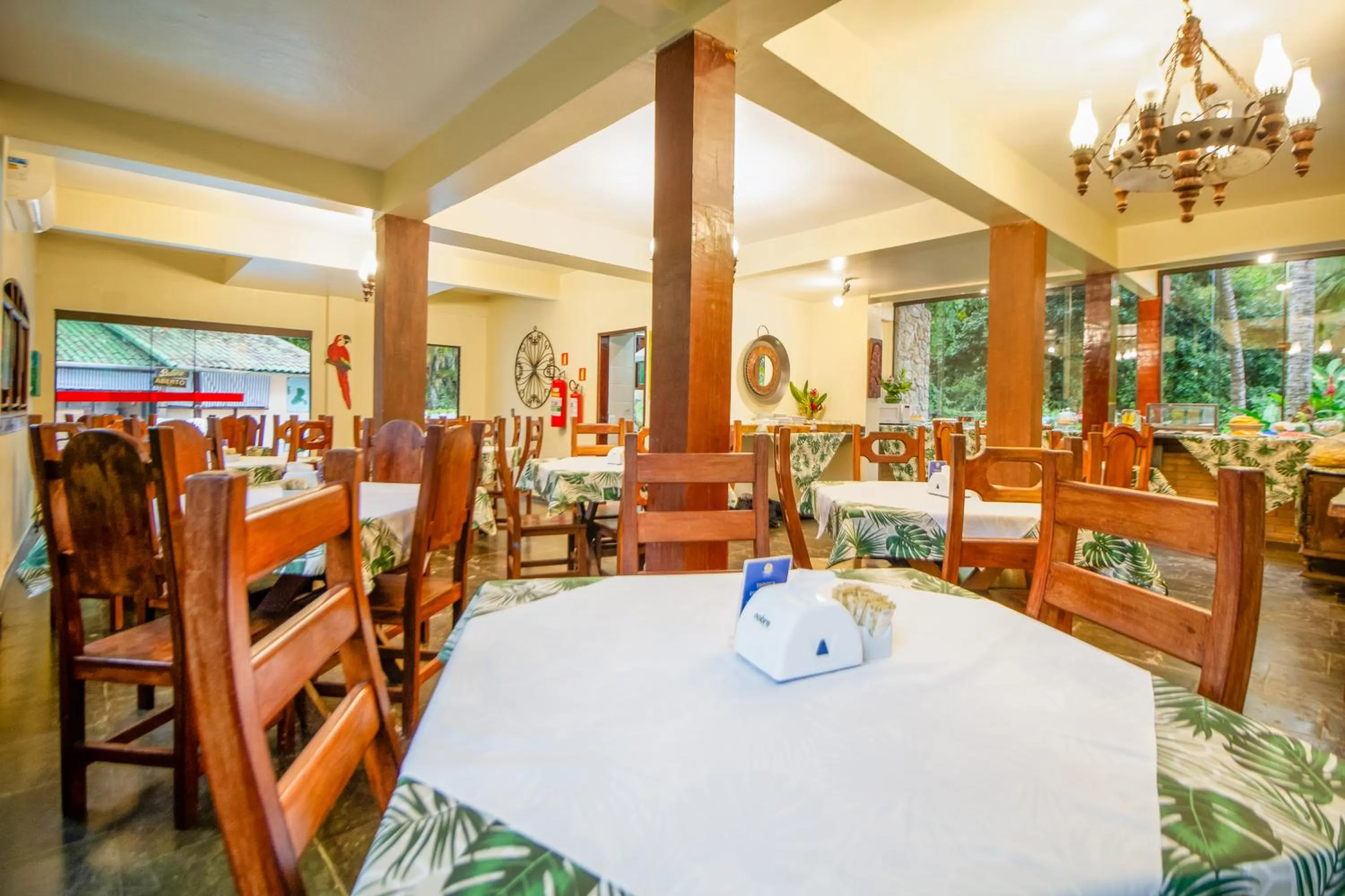 Restaurant/places to eat in VELINN Feiticeira Praia Hotel