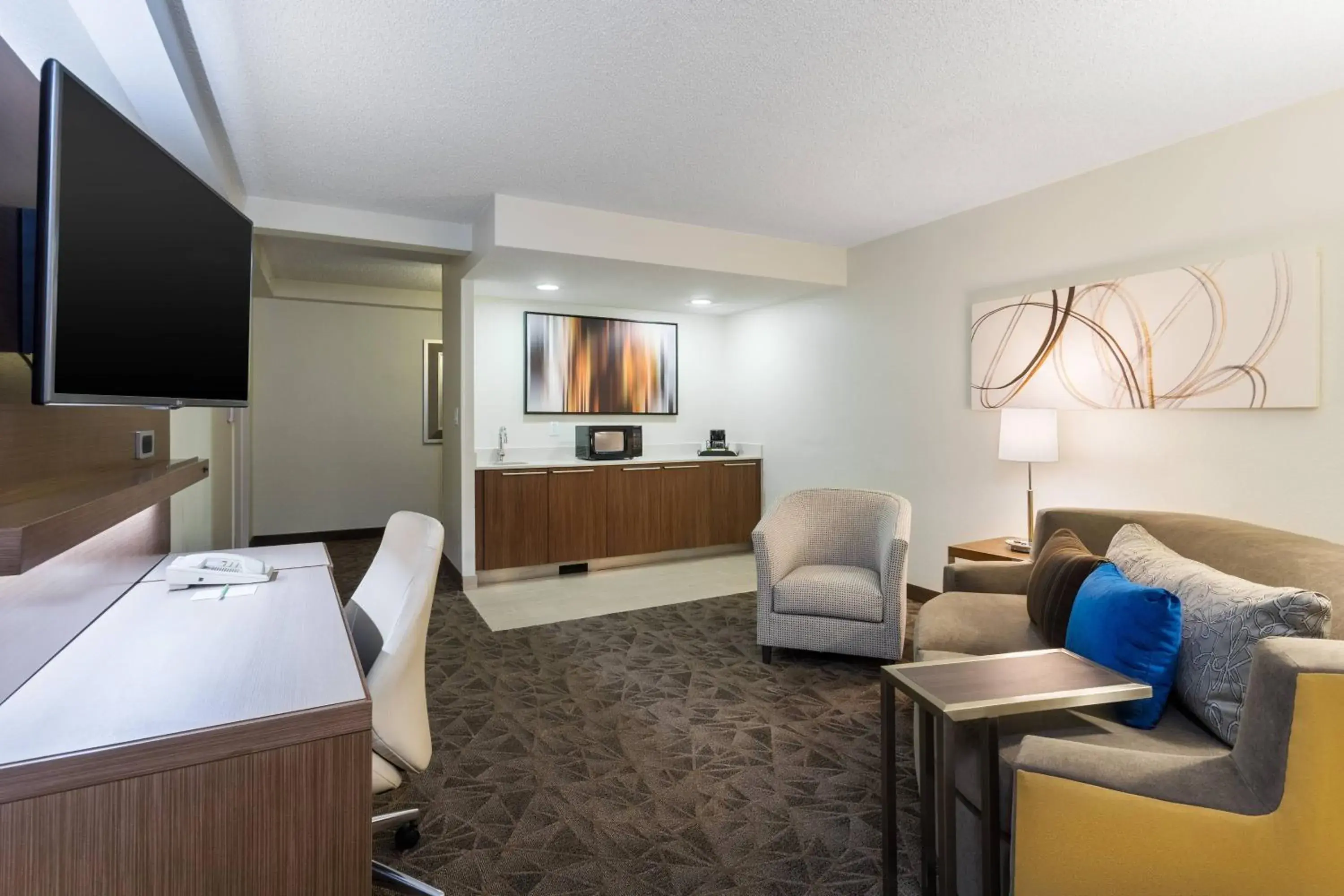 One-Bedroom King Suite with Sofa Bed in Courtyard Miami Downtown Brickell Area One-Bedroom King Suite with Sofa Bed in Courtyard Miami Downtown Brickell Area