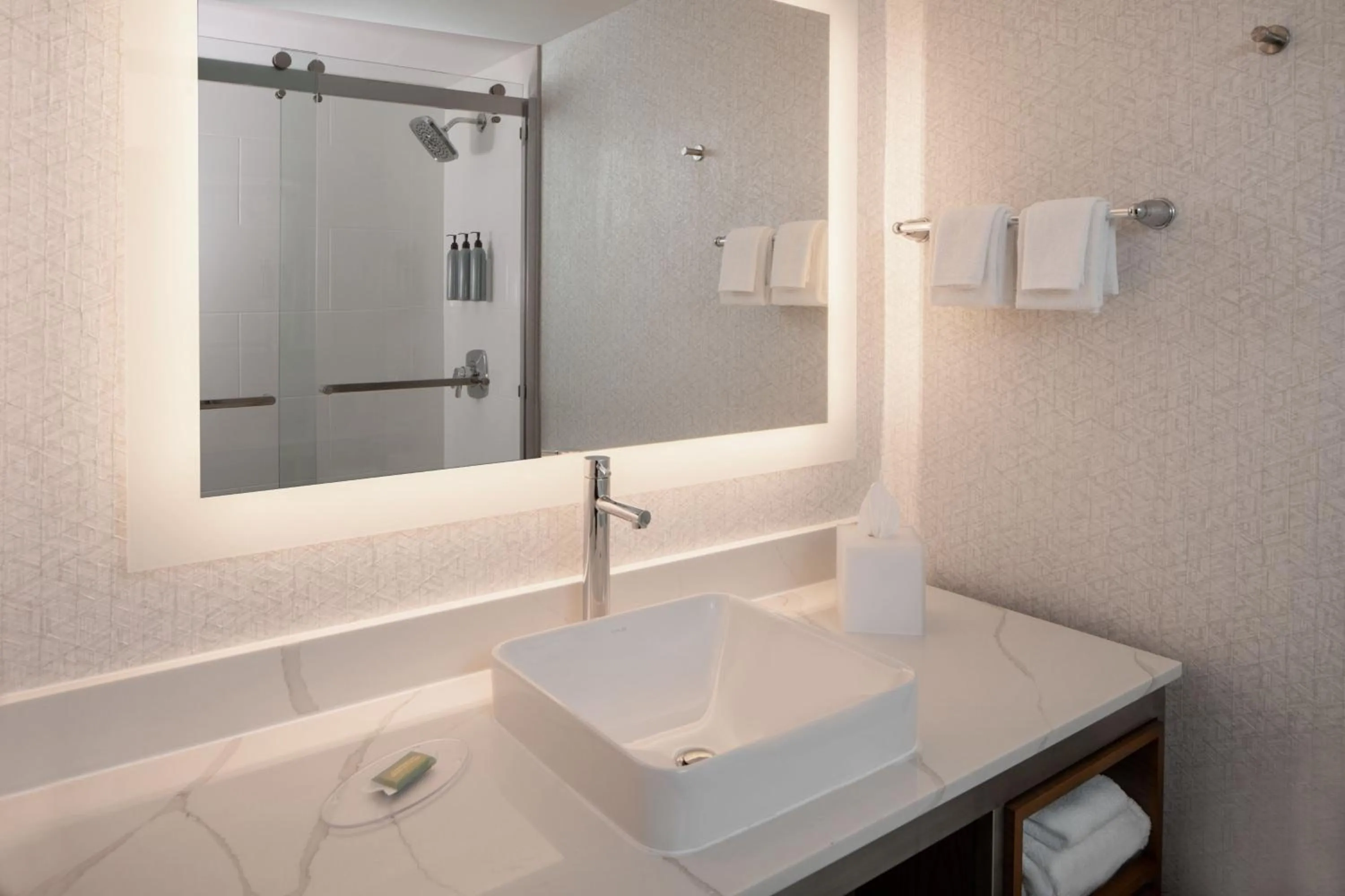 Bathroom in Courtyard Miami Coral Gables