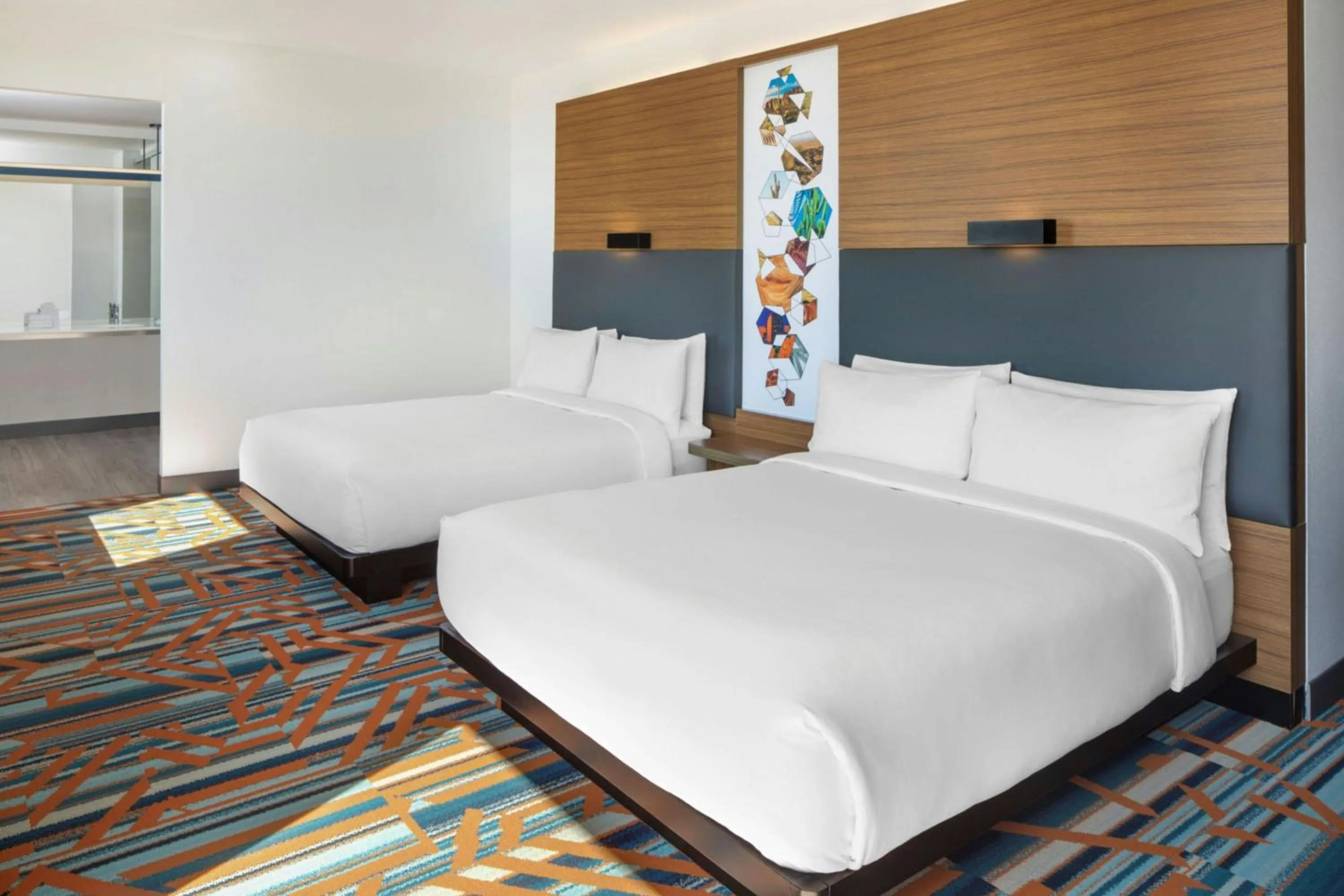 Bedroom, Bed in Aloft Phoenix Airport