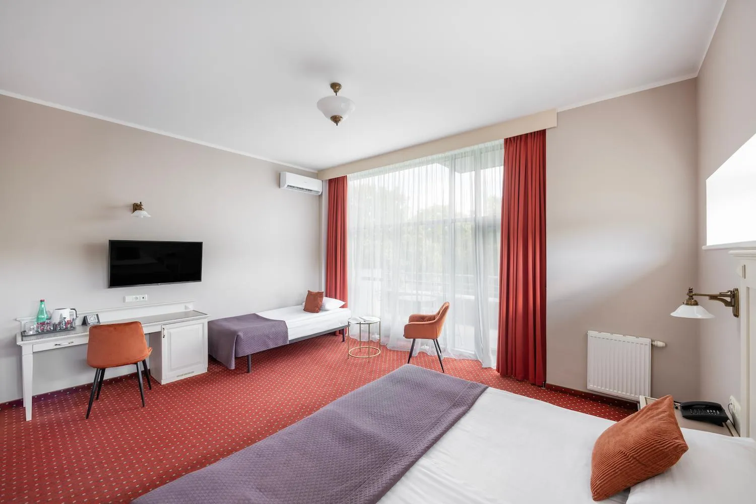 Photo of the whole room, Bed in Europa Royale Druskininkai