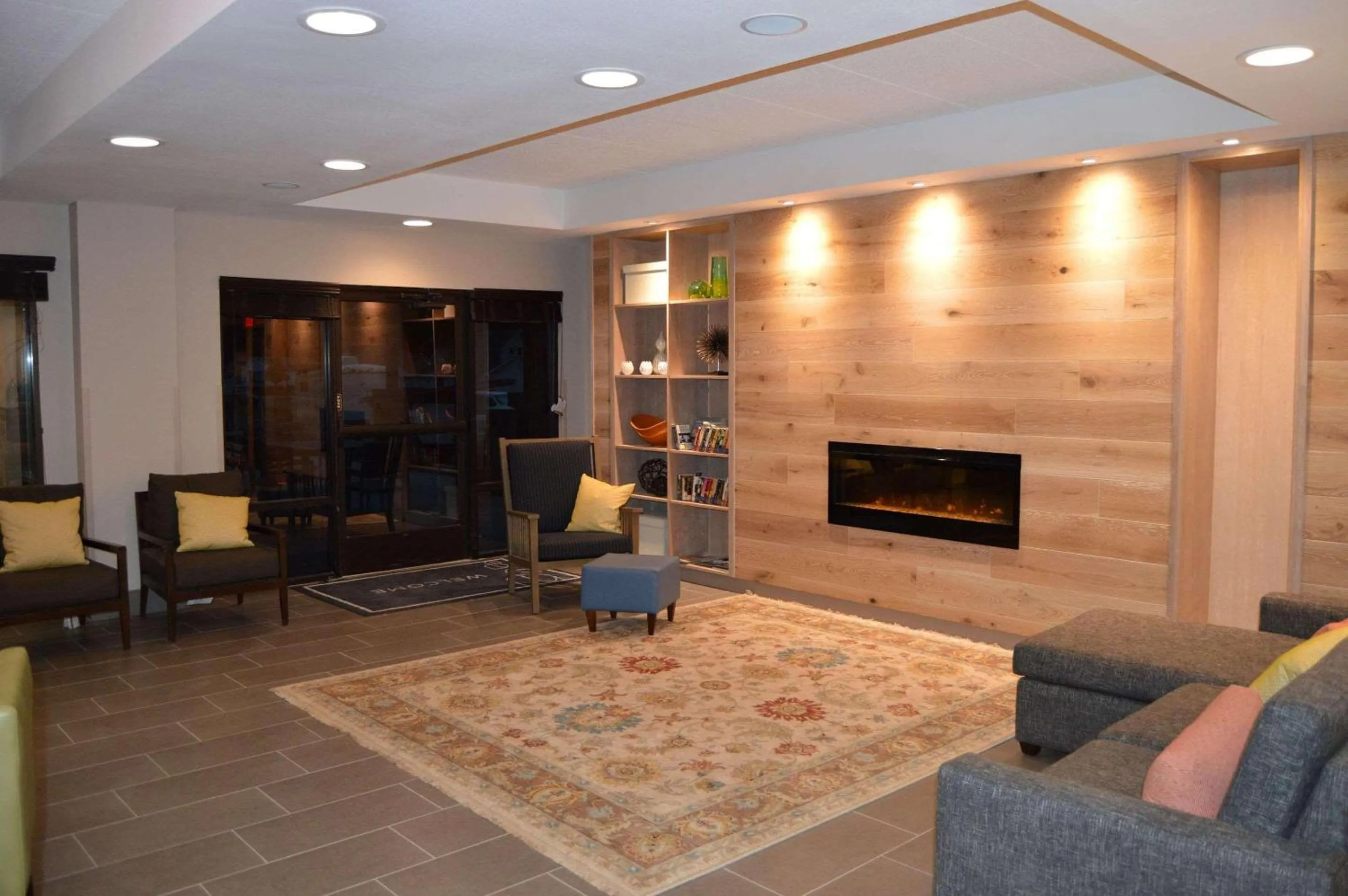 Lobby or reception in Country Inn & Suites by Radisson, La Crosse, WI