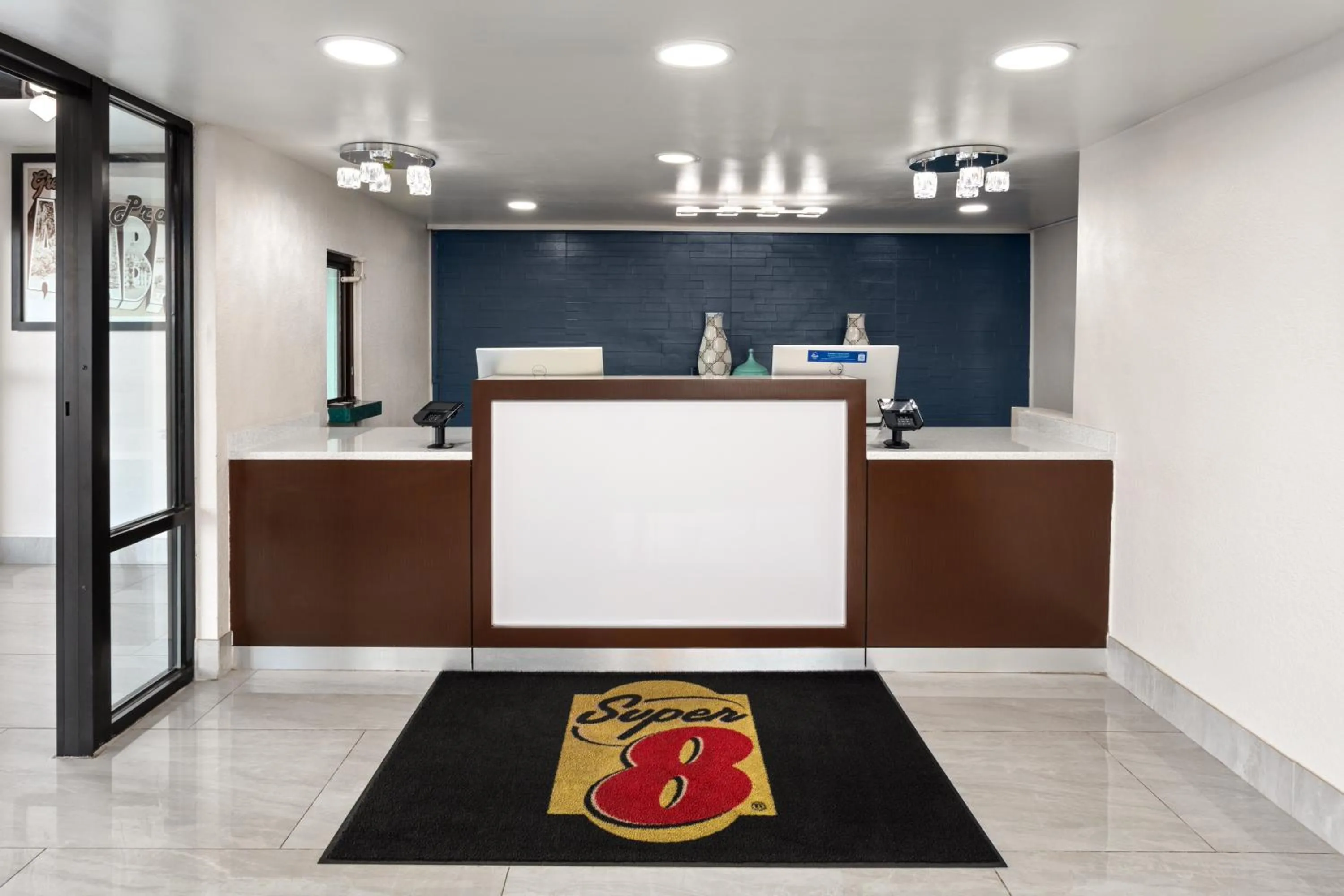 Lobby or reception in Super 8 by Wyndham Prattville Montgomery