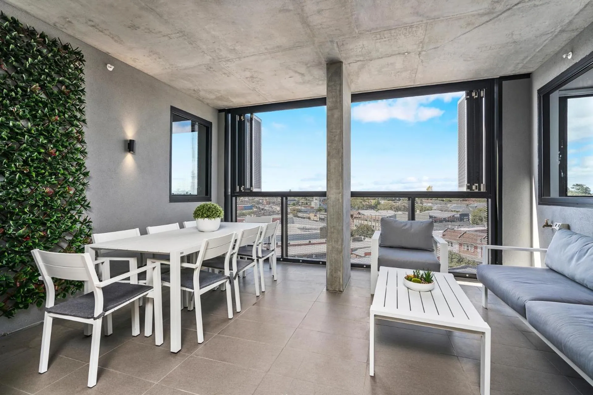 Balcony/Terrace in Anchorage Apartments Hampton