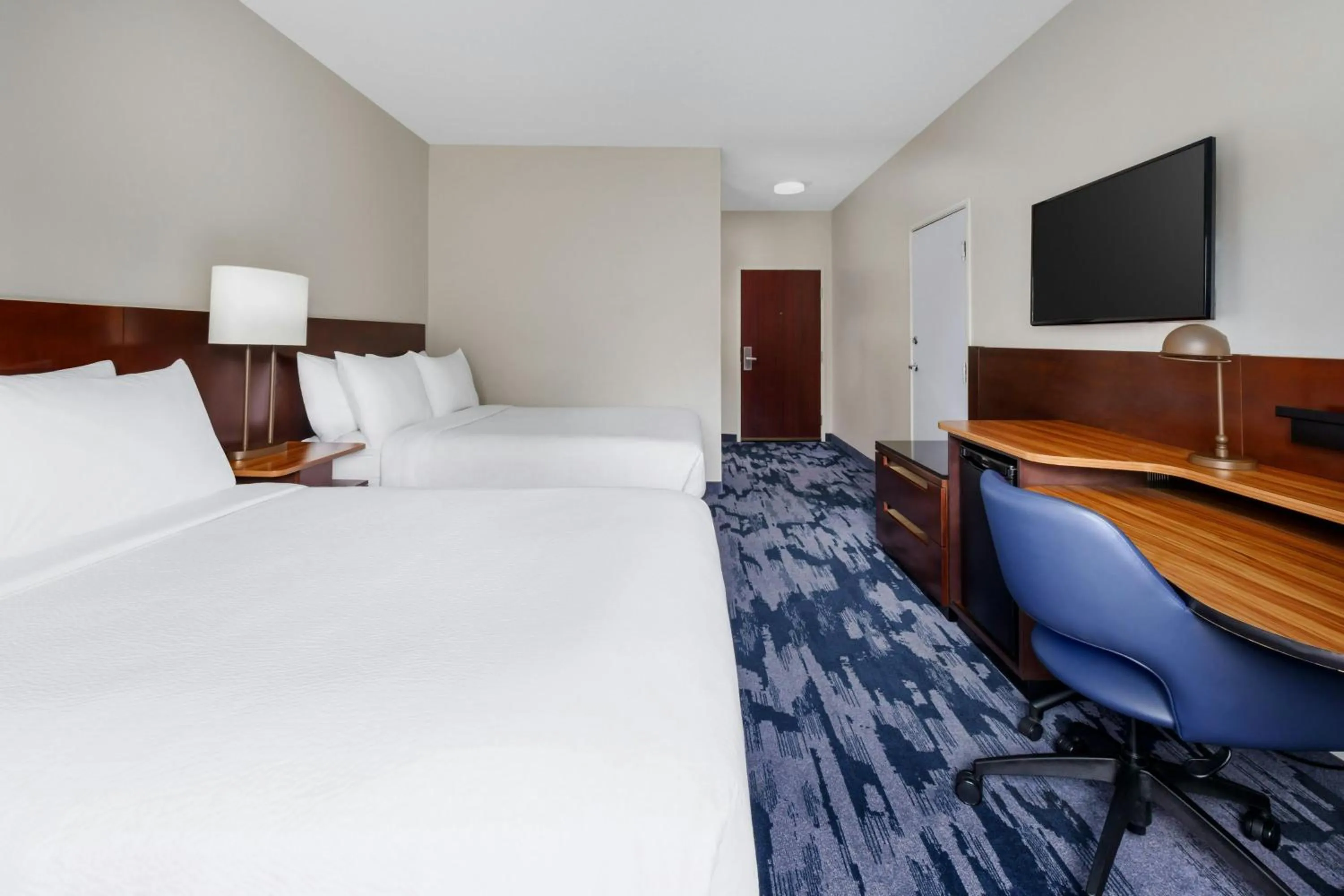 Photo of the whole room, Bed in Fairfield Inn Philadelphia Airport
