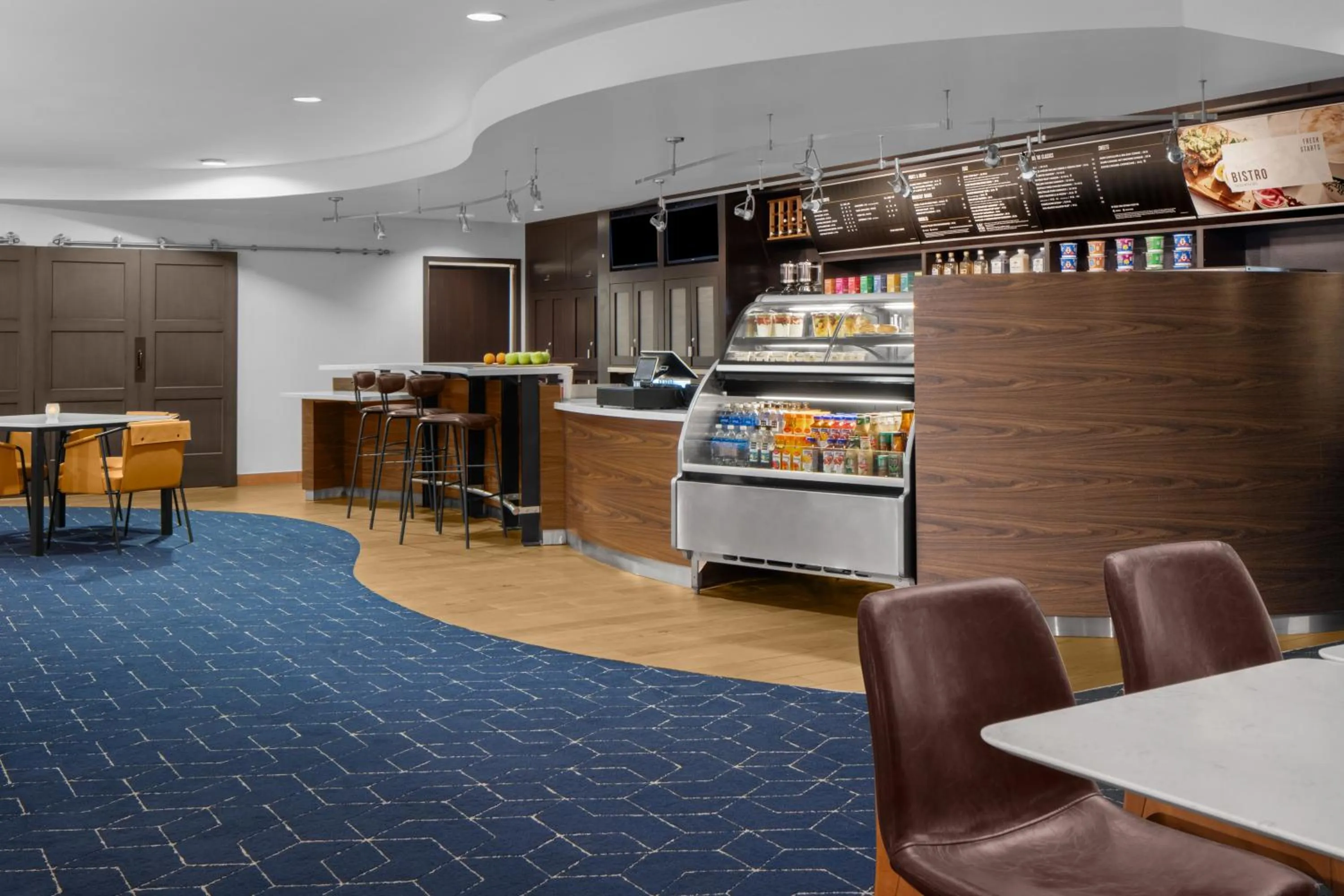 Restaurant/places to eat in Courtyard by Marriott San Diego Central