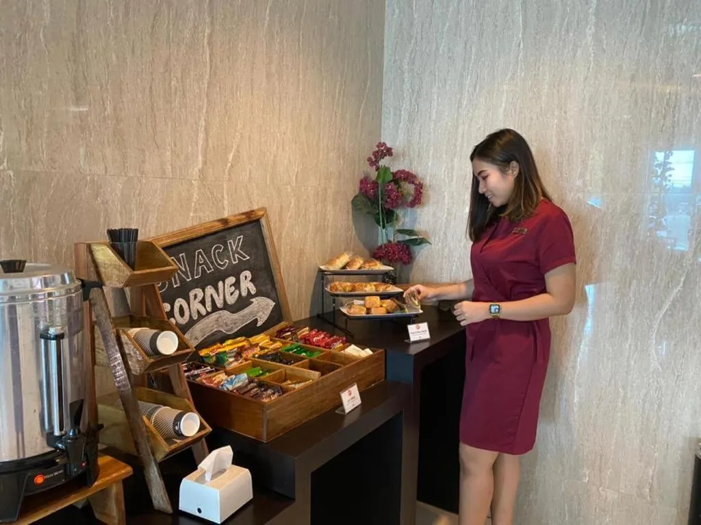 Restaurant/places to eat in News Hotel by Graha Pena Jawa Pos