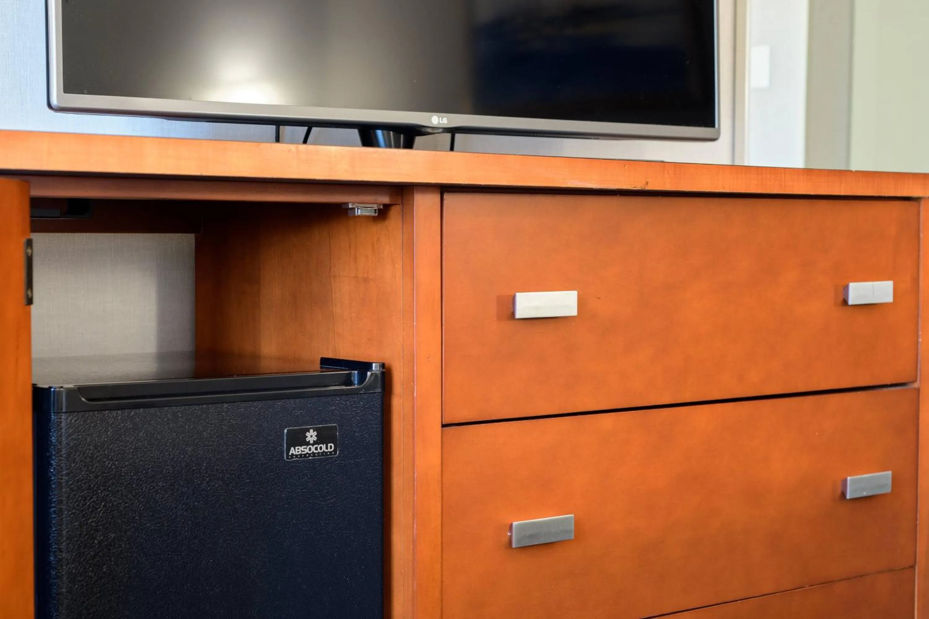 Photo of the whole room in Courtyard San Diego Old Town