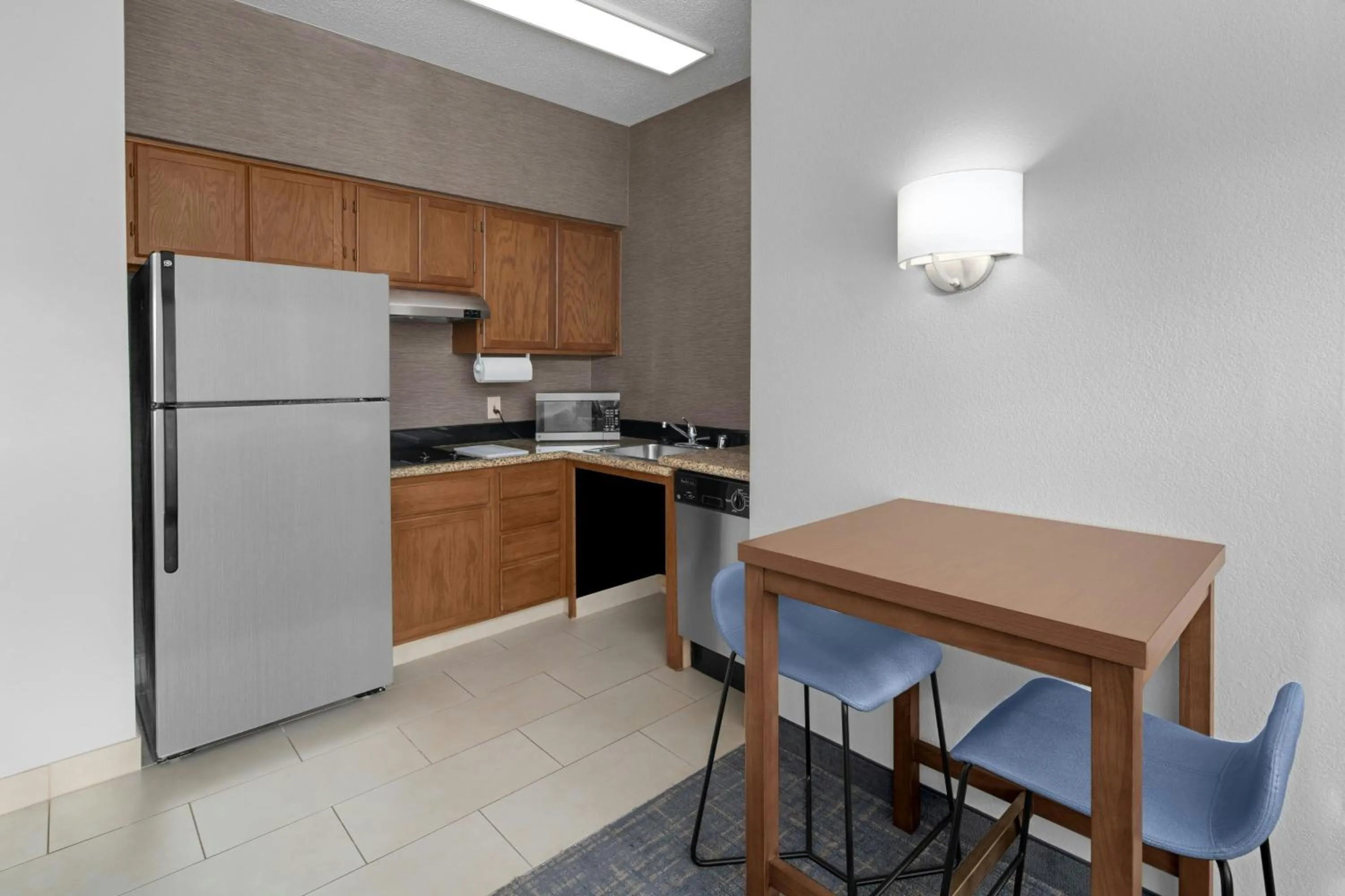 Kitchen or kitchenette in Residence Inn by Marriott San Diego Downtown