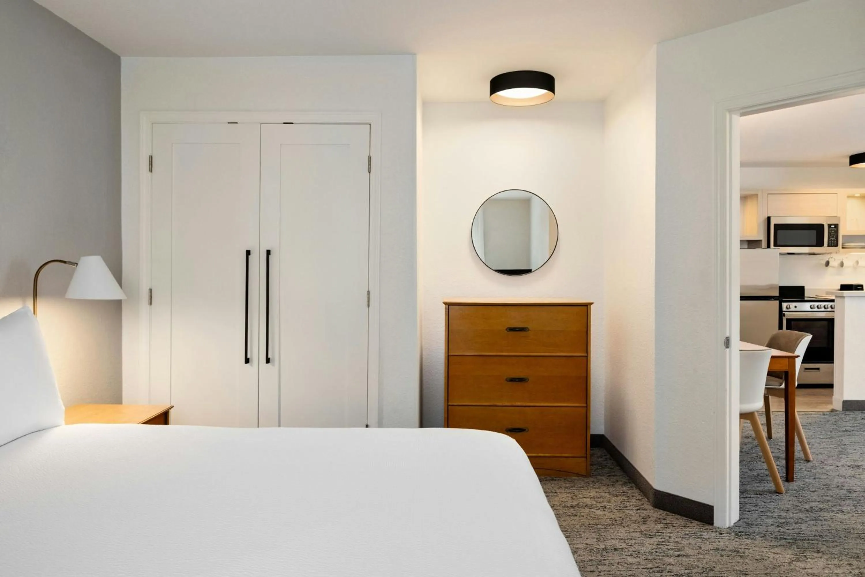 Bedroom, Bed in TownePlace Suites by Marriott Anaheim Maingate Near Angel Stadium