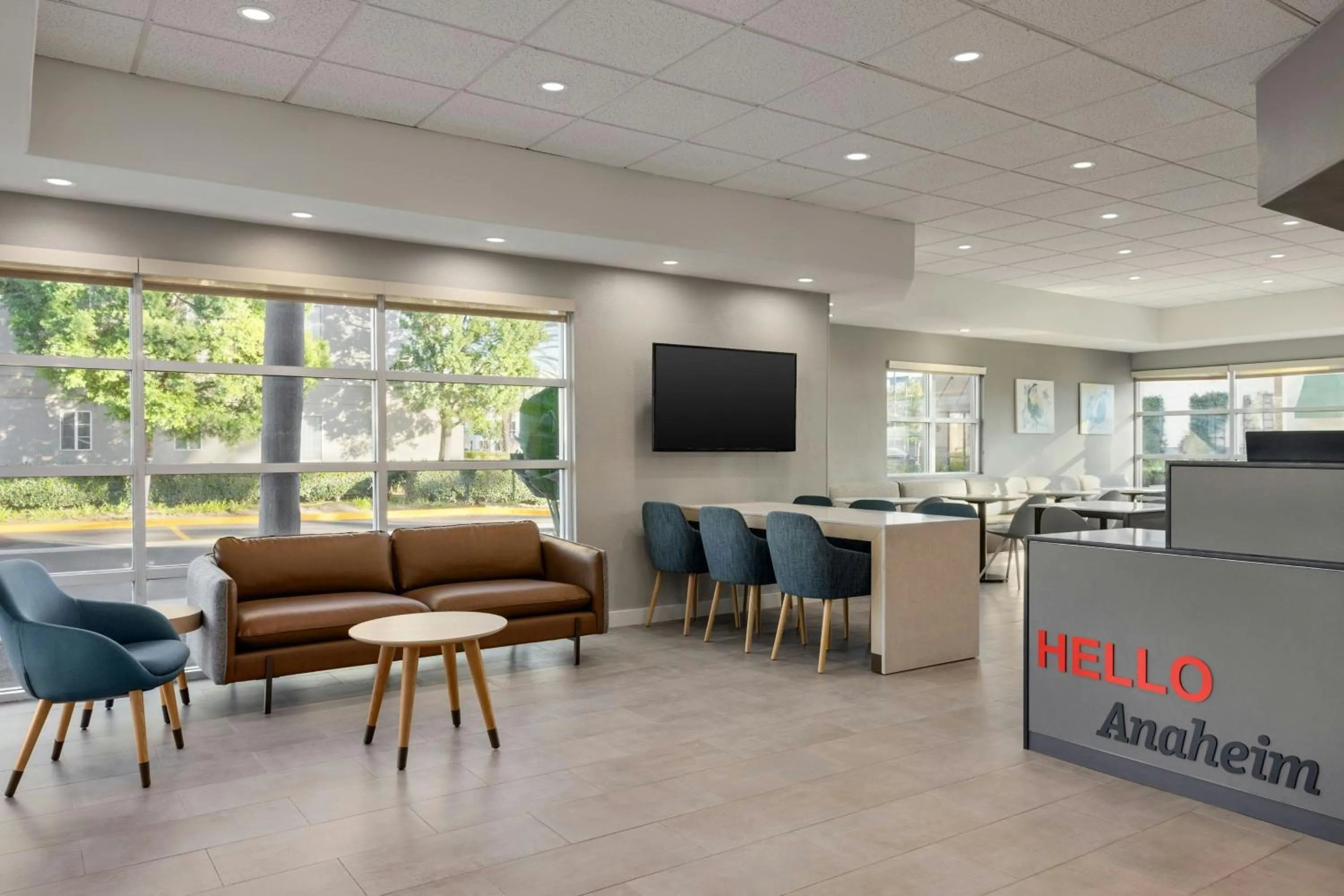Lobby or reception in TownePlace Suites by Marriott Anaheim Maingate Near Angel Stadium