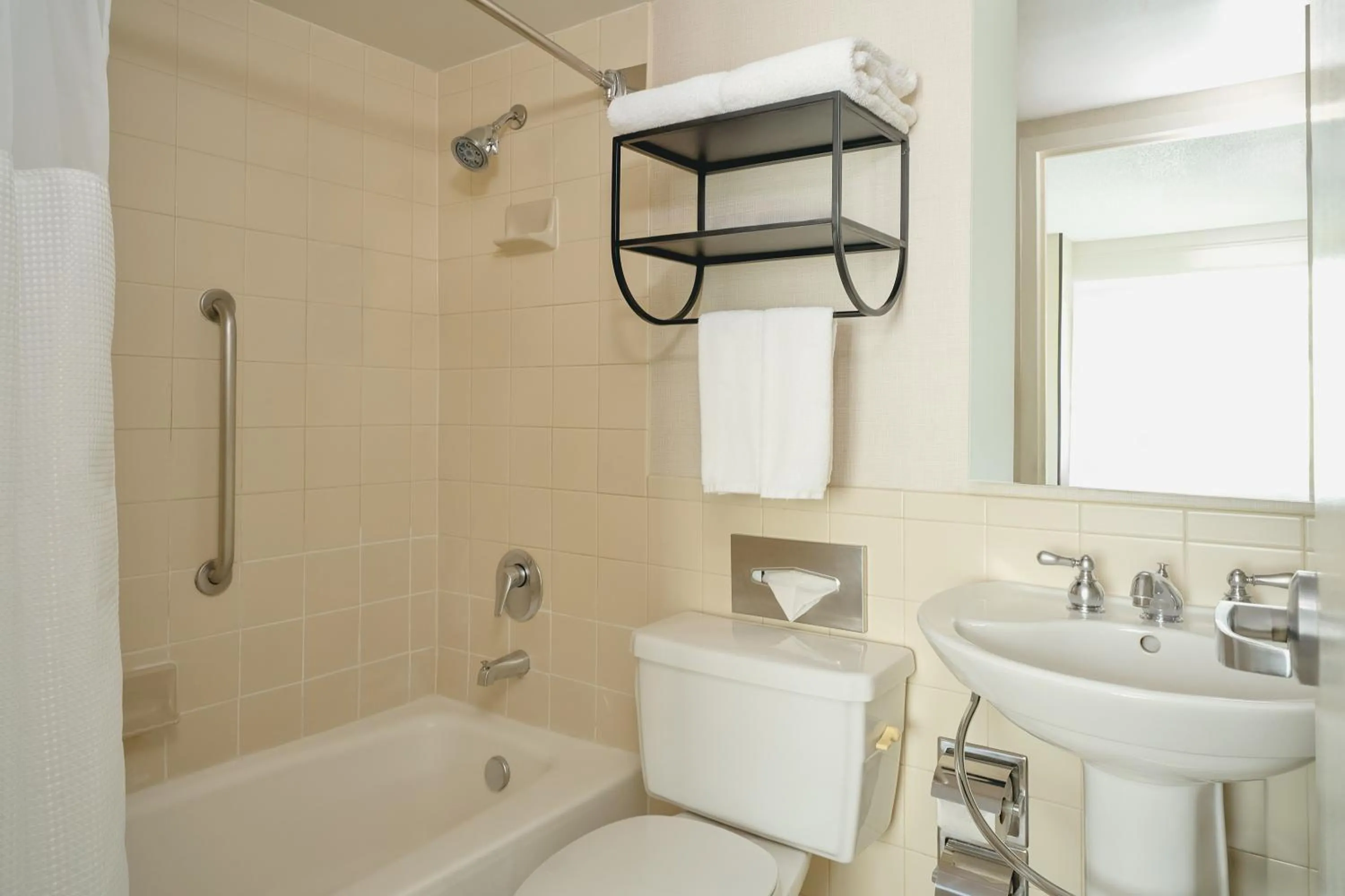 Bathroom in Generator Hotel Washington DC