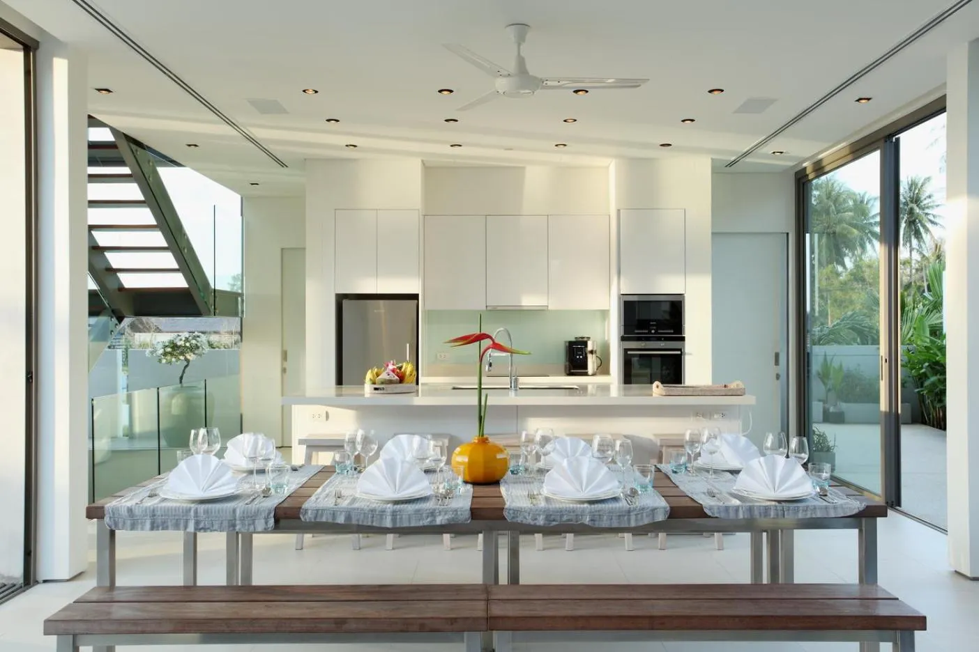 Dining area in Sava Beach Villas