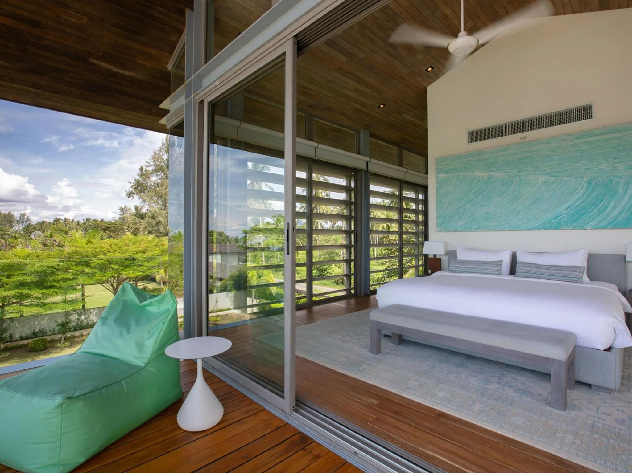 Bed in Sava Beach Villas
