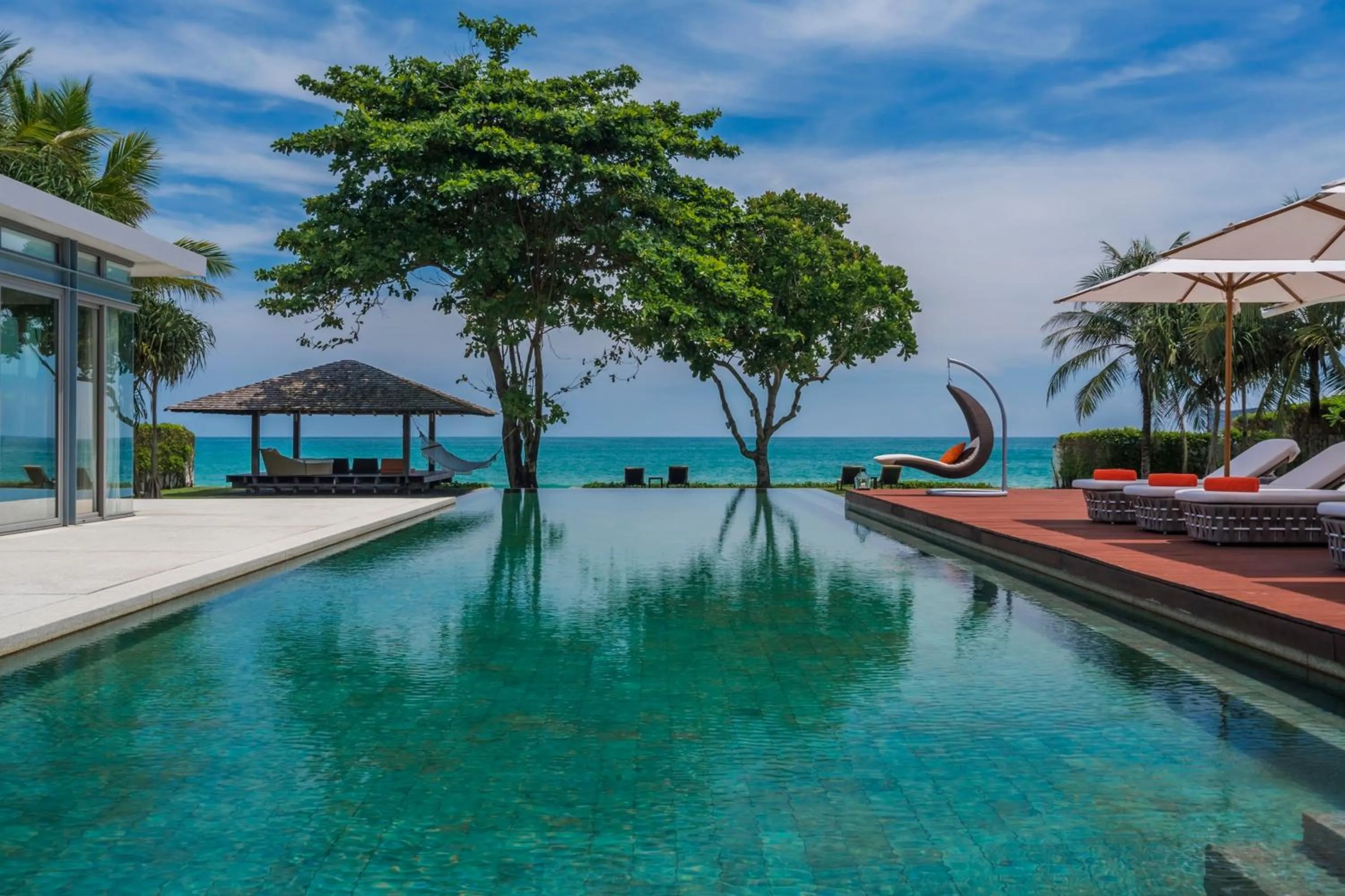 Swimming pool in Sava Beach Villas