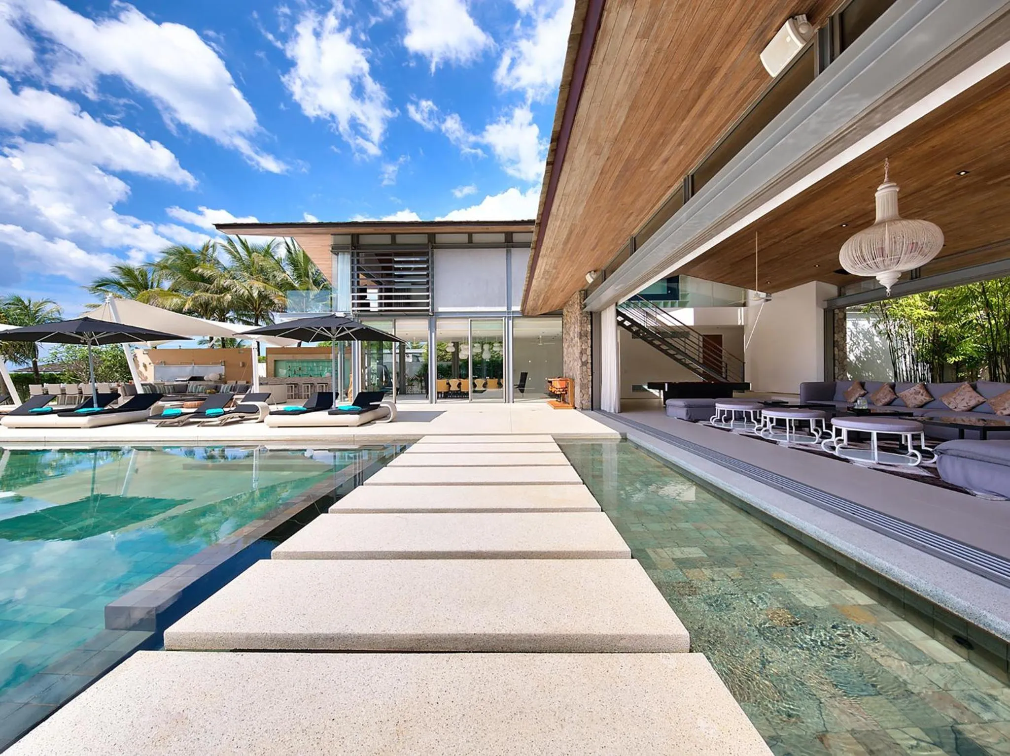 Day in Sava Beach Villas