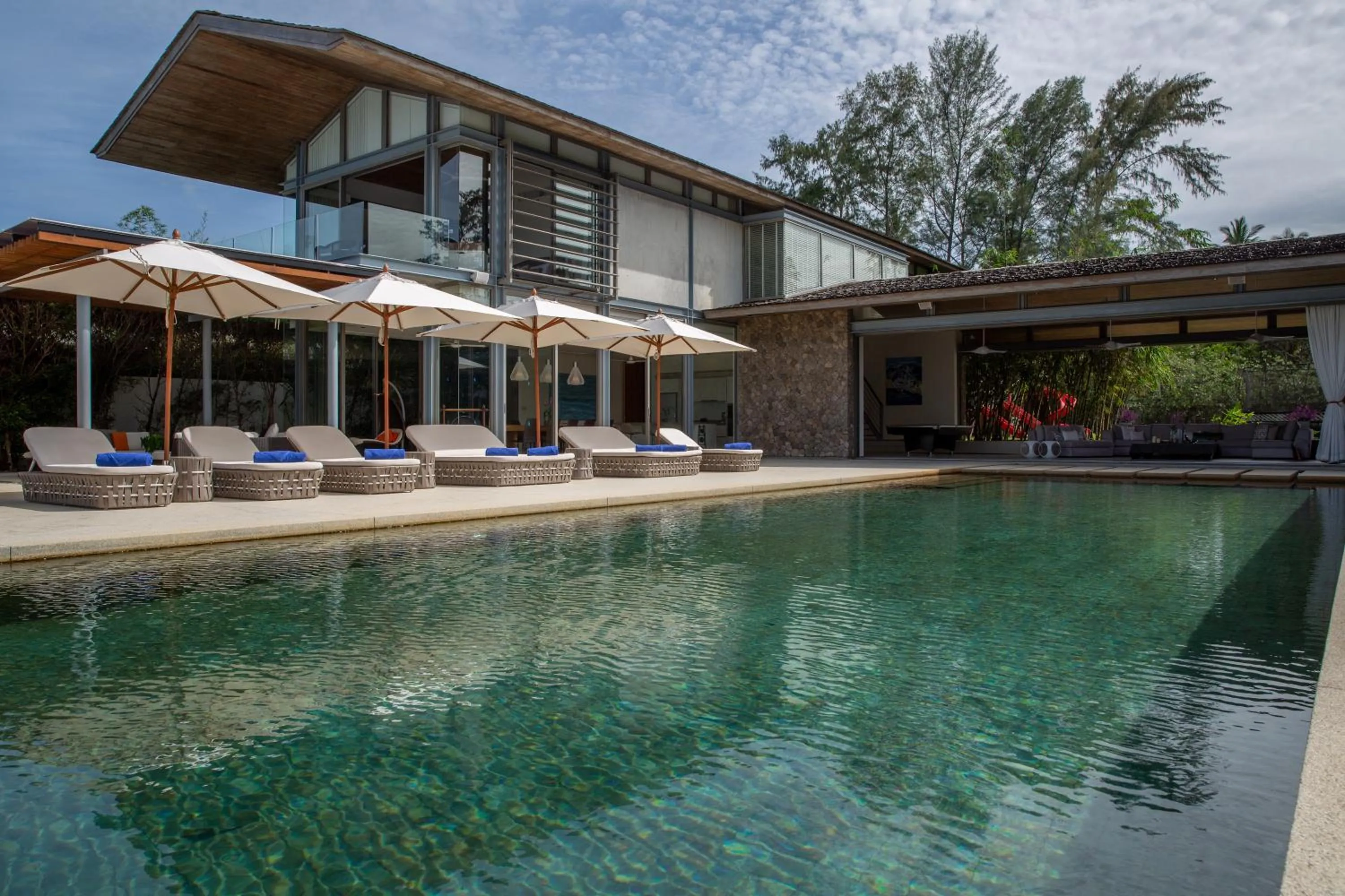 Swimming pool in Sava Beach Villas