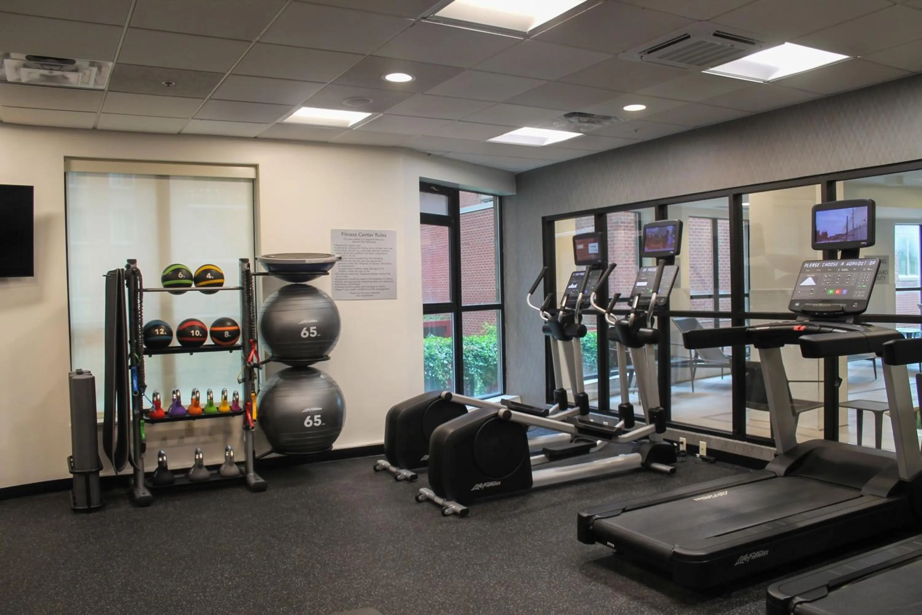 Fitness centre/facilities in Courtyard by Marriott Washington Capitol Hill/Navy Yard