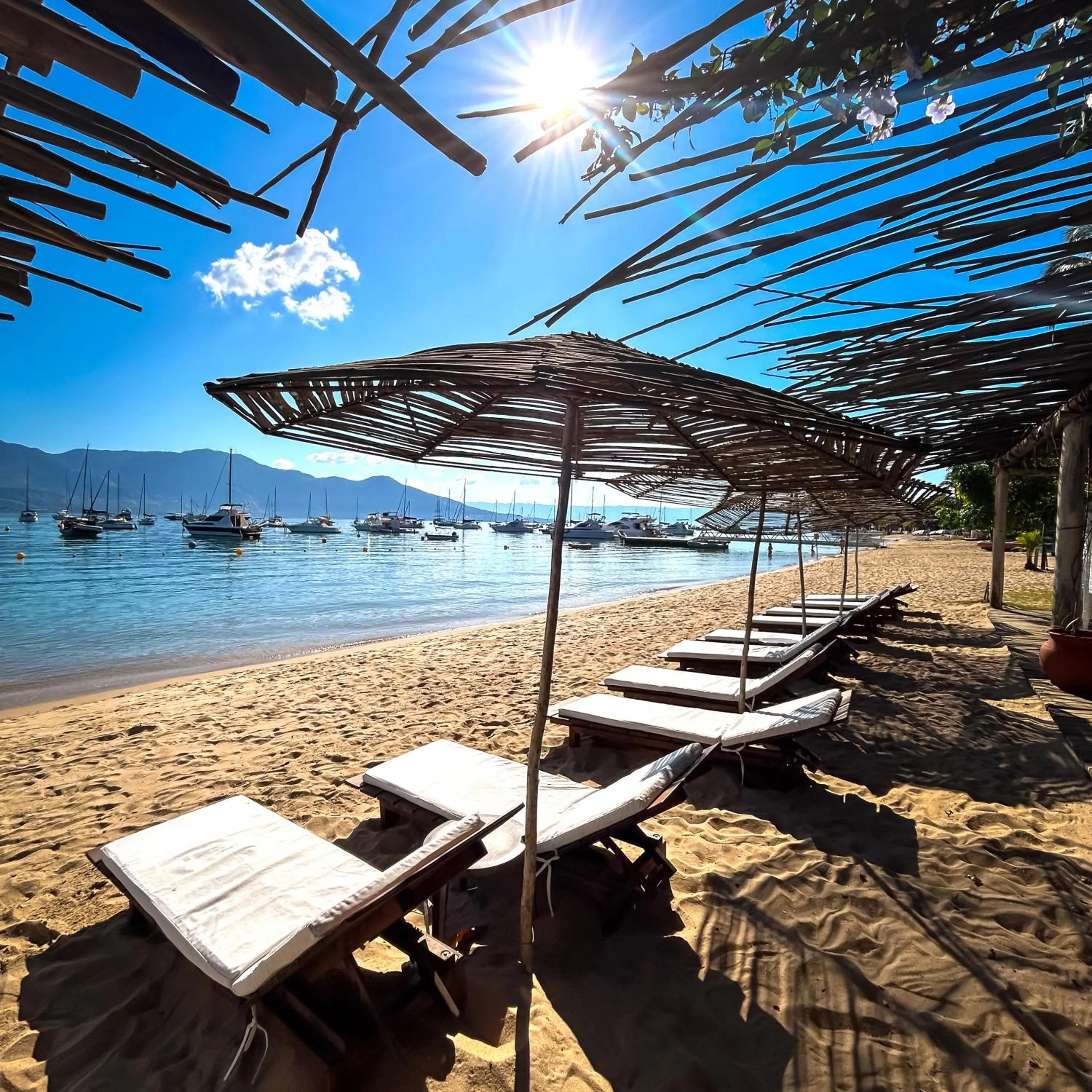 Beach in Hotel Itapemar - Ilhabela