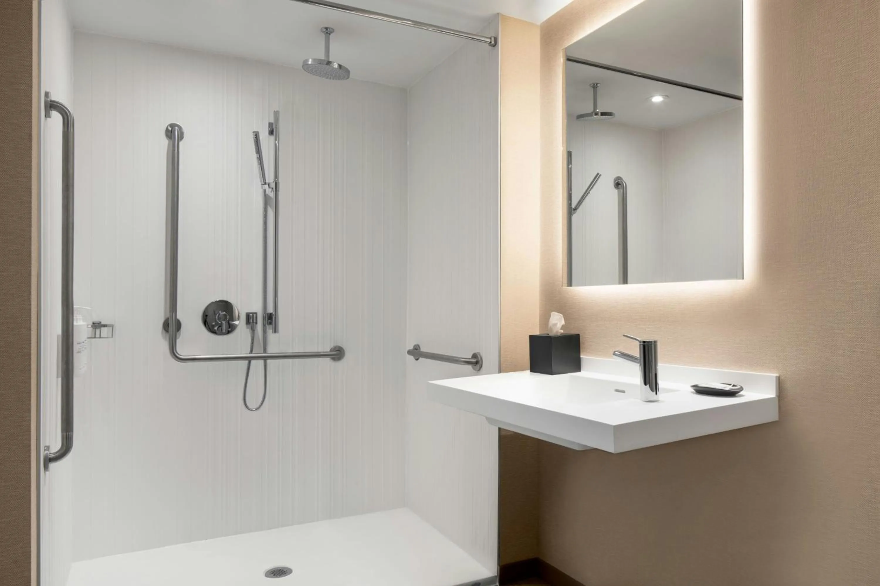 Bathroom in AC Hotel by Marriott Old Montreal