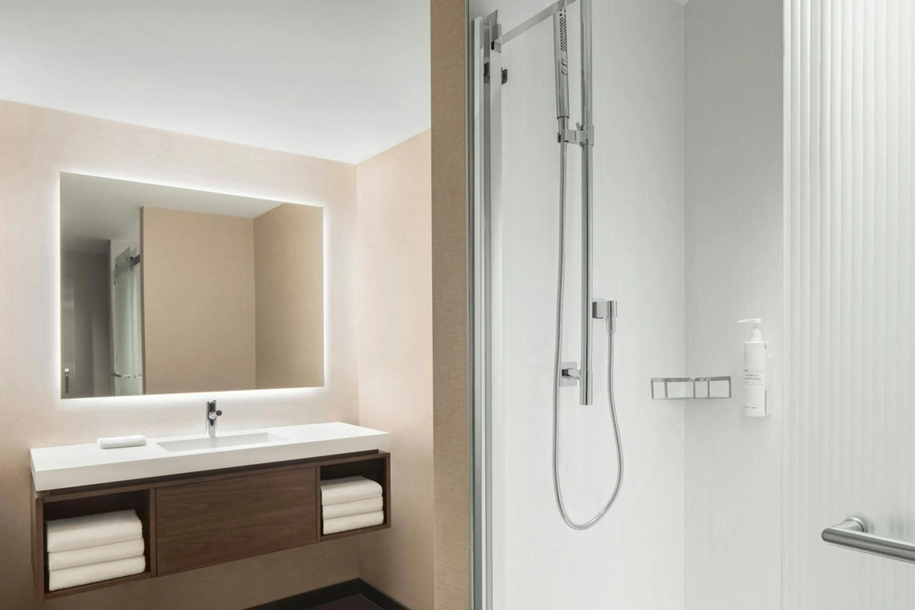 Bathroom in AC Hotel by Marriott Old Montreal